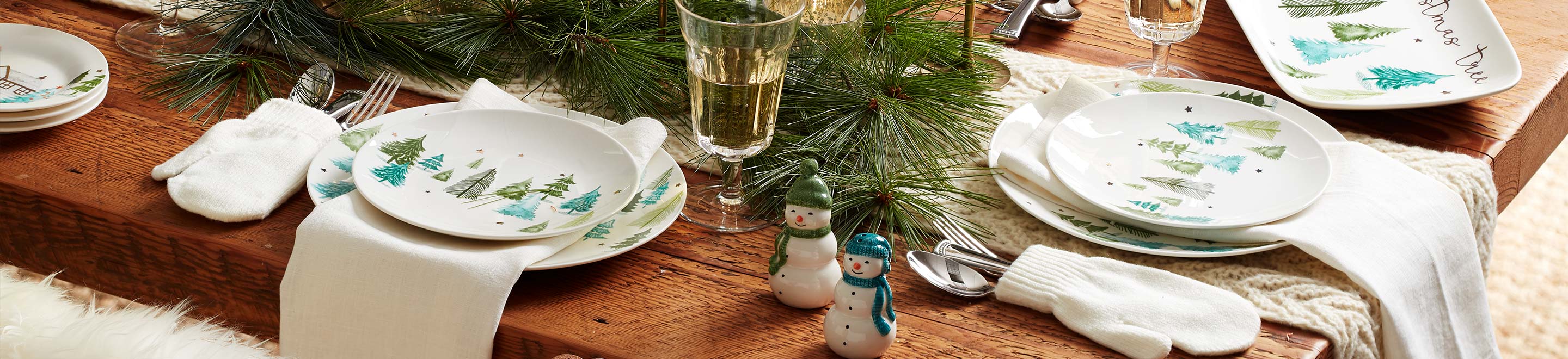 4 Ways To Style Your Holiday Table