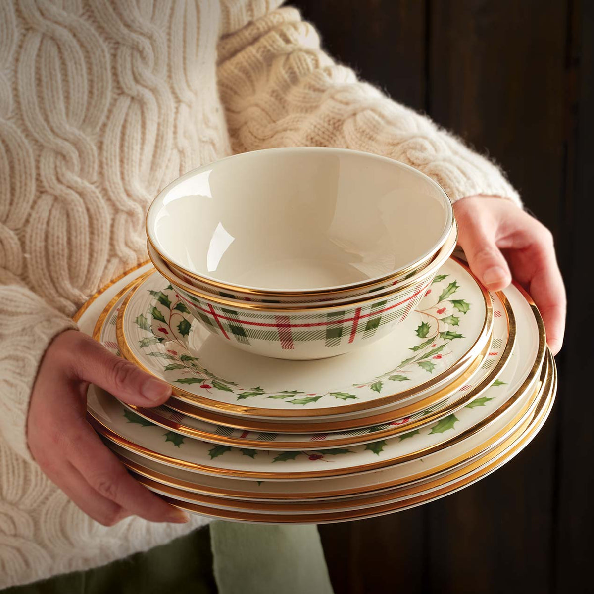 Holiday Dinnerware Collection – Lenox Corporation