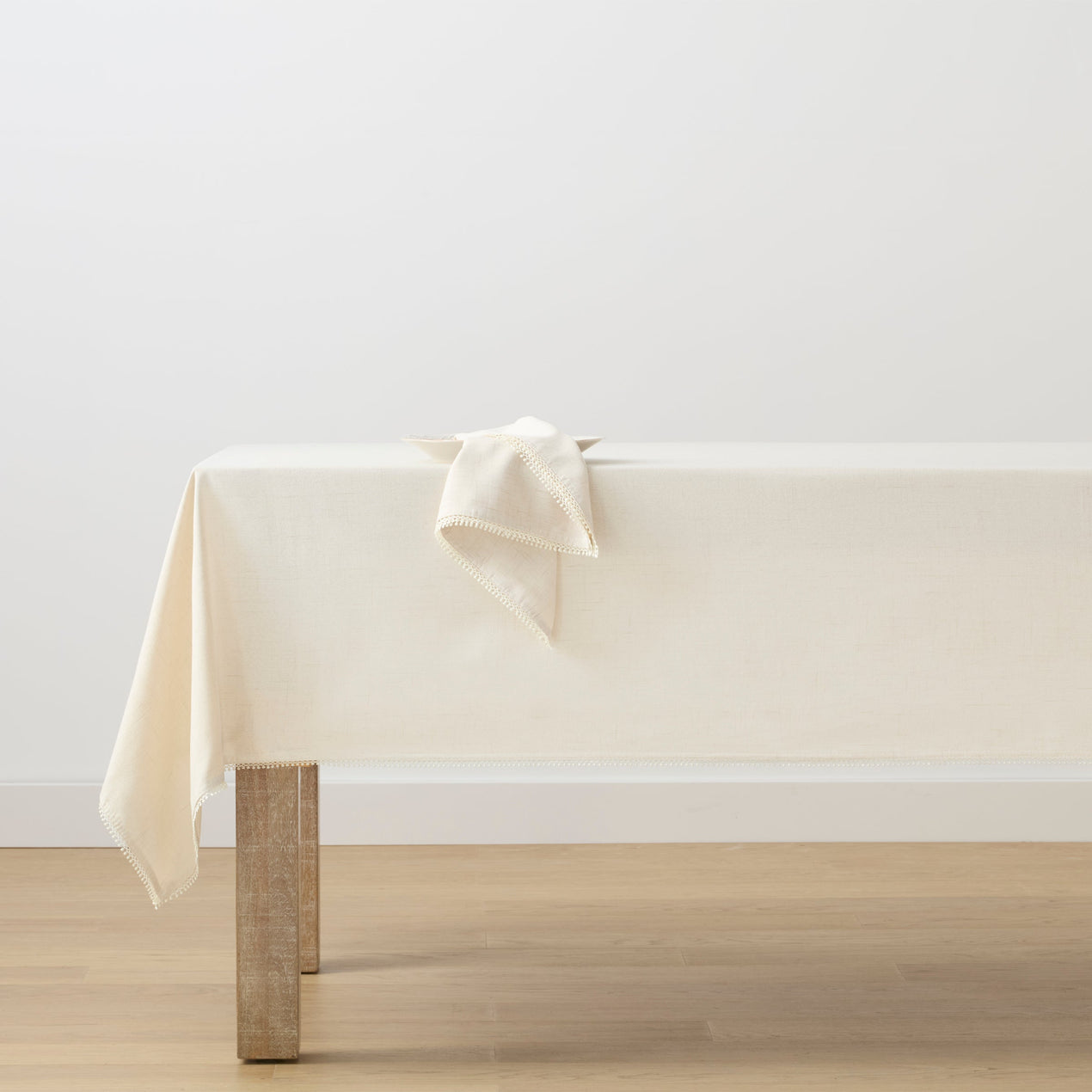 French Perle Natural 60x84 Tablecloth