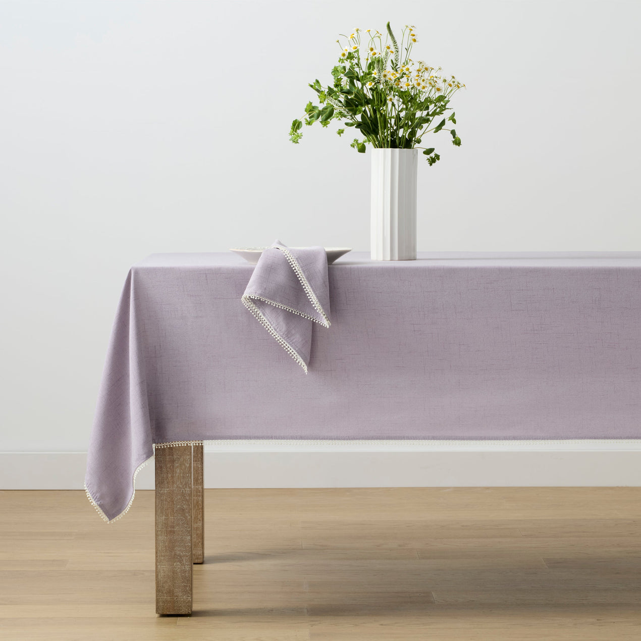 French Perle Violet 60x84 Tablecloth