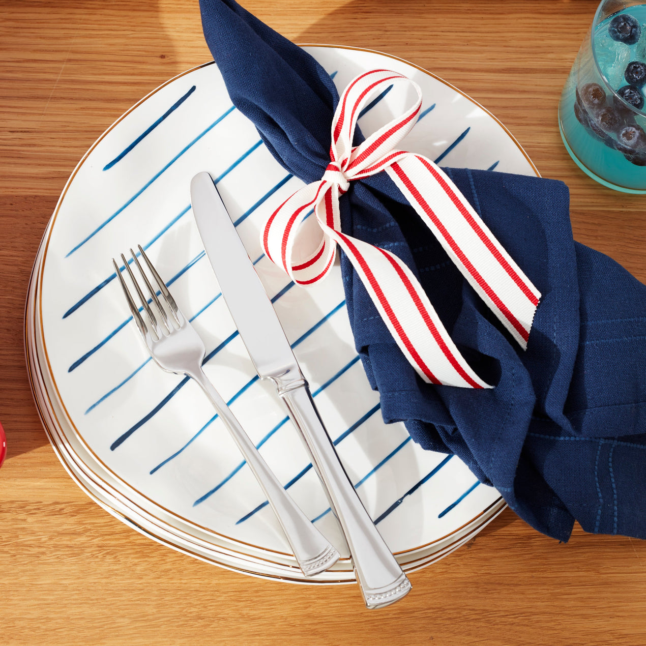 Portola 65 Piece Flatware Set