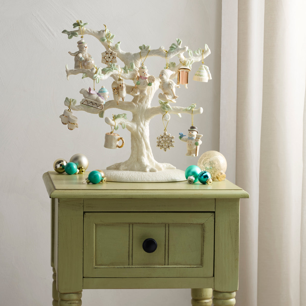 Snow Pals 12-Piece Ornament Set – Lenox Corporation