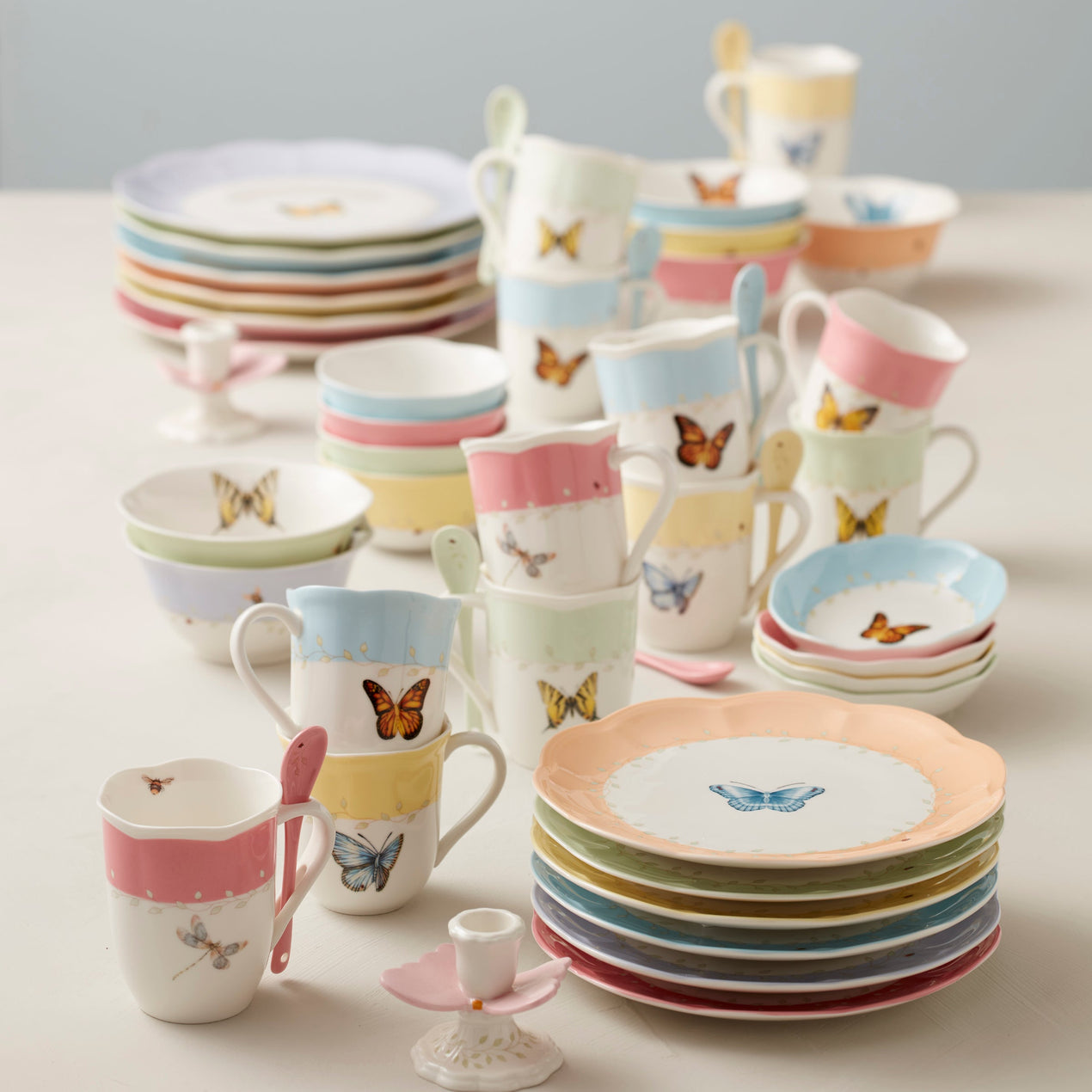 Butterfly Meadow Colors 18-Piece Dinnerware Set