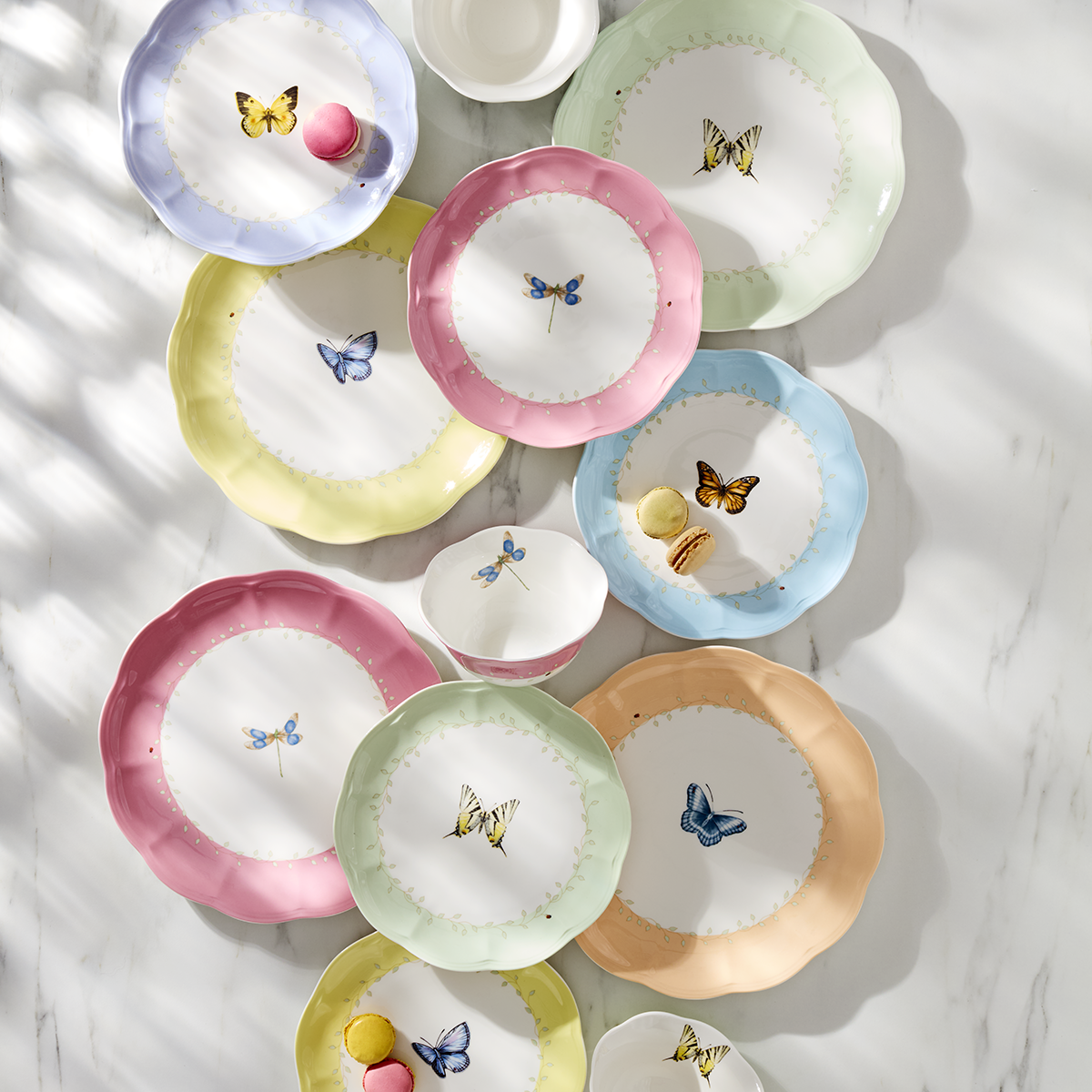 Butterfly Meadow Colors 18-Piece Dinnerware Set
