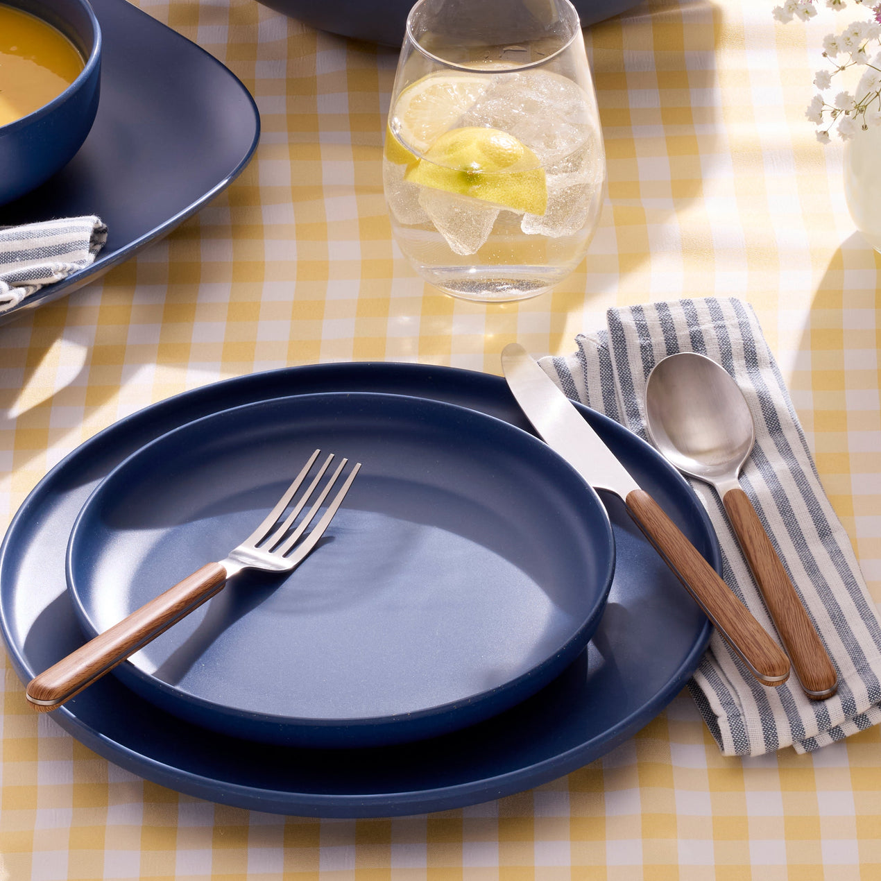 24/7 Outdoor Living 12-Piece Flatware Set, Mirror/Faux Wood