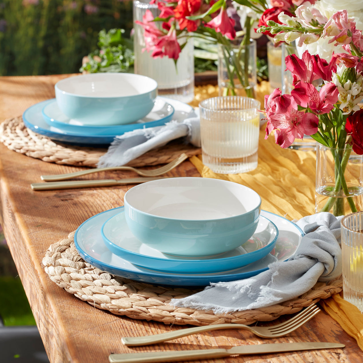 24/7 Colors 12-Piece Dinnerware Set, Turquoise