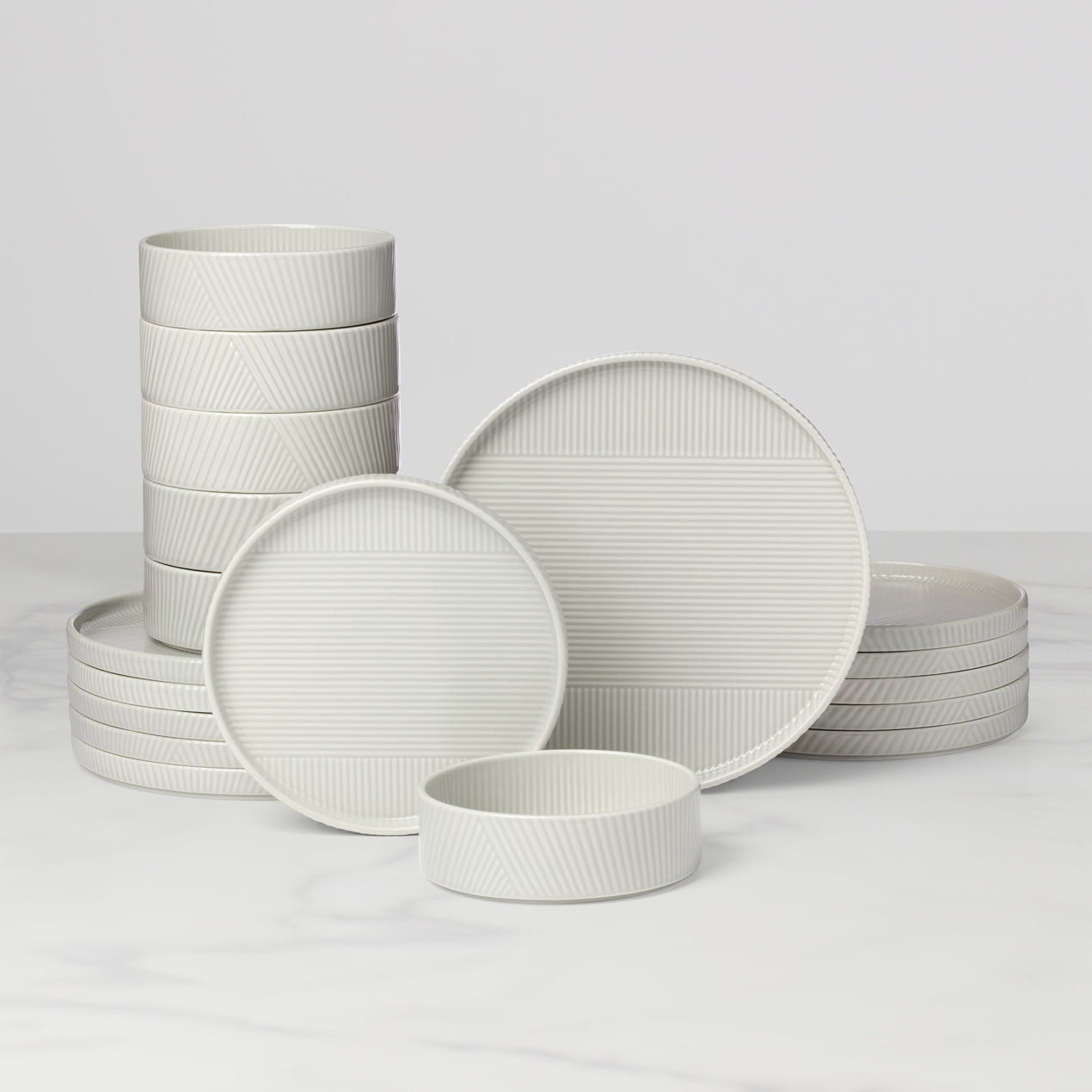 Modulus 18-Piece Dinnerware Set
