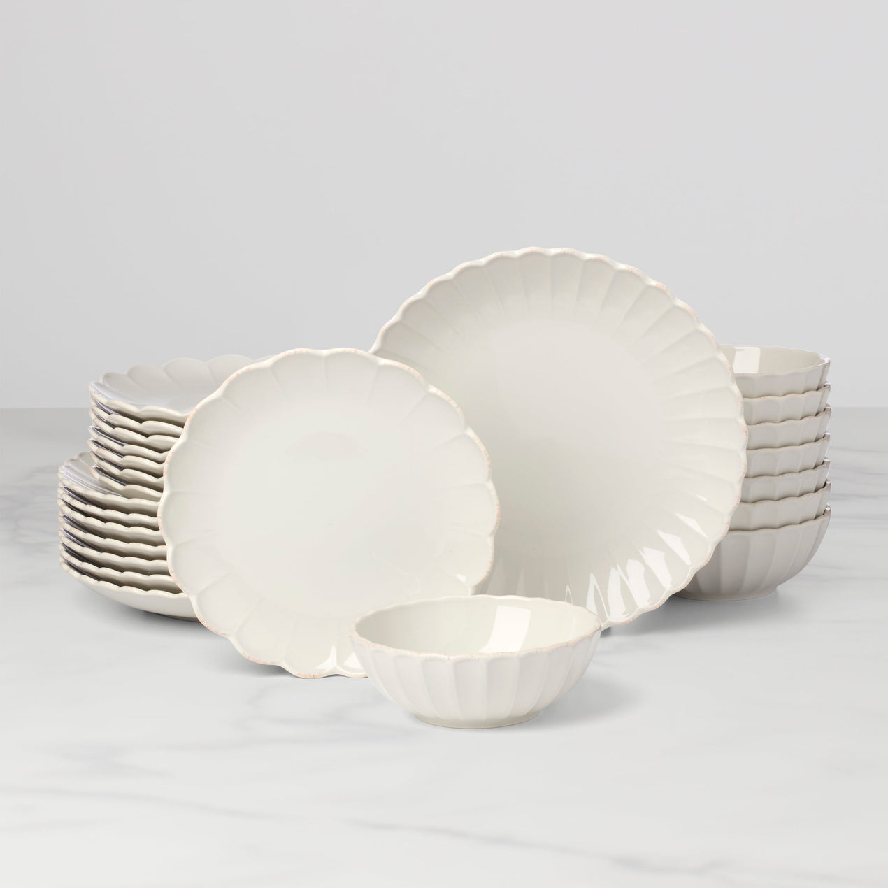 French Perle Scallop White 24-Piece Dinnerware Set