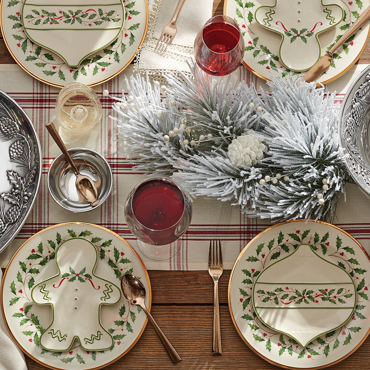 Holiday Gingerbread Man Accent Plate