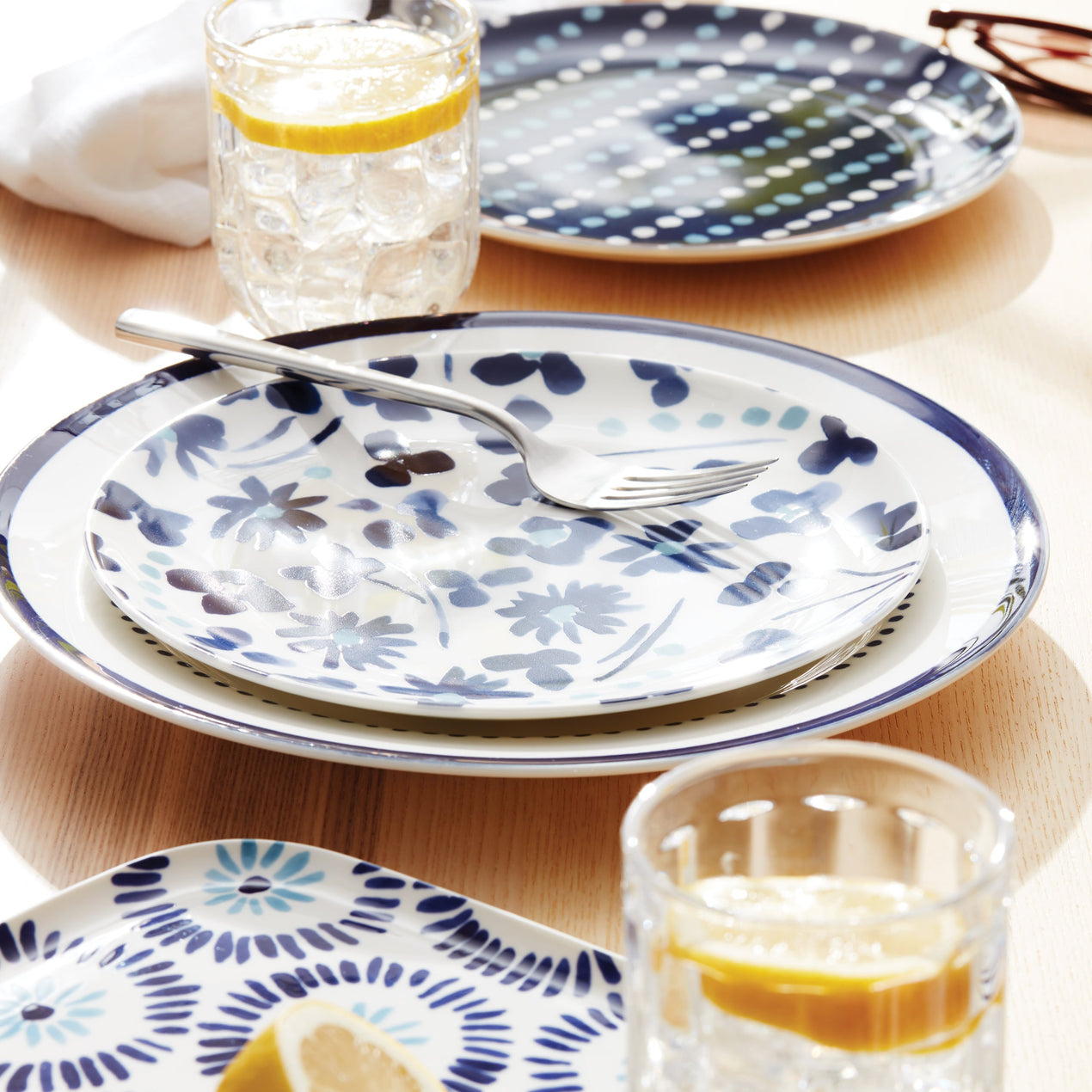 Floral Way 4-Piece Accent Plate Set