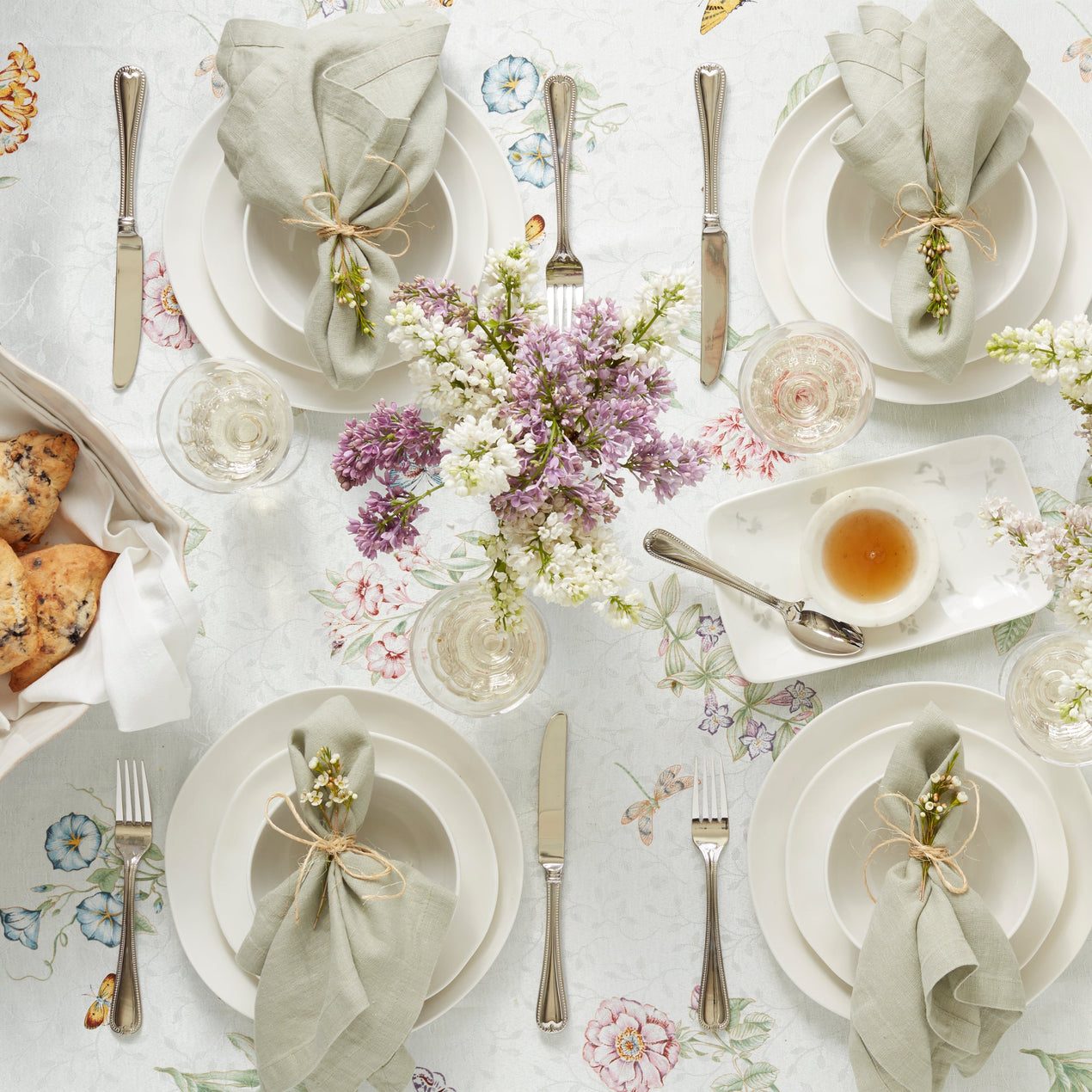 Vintage Jewel 20 Piece Flatware Set