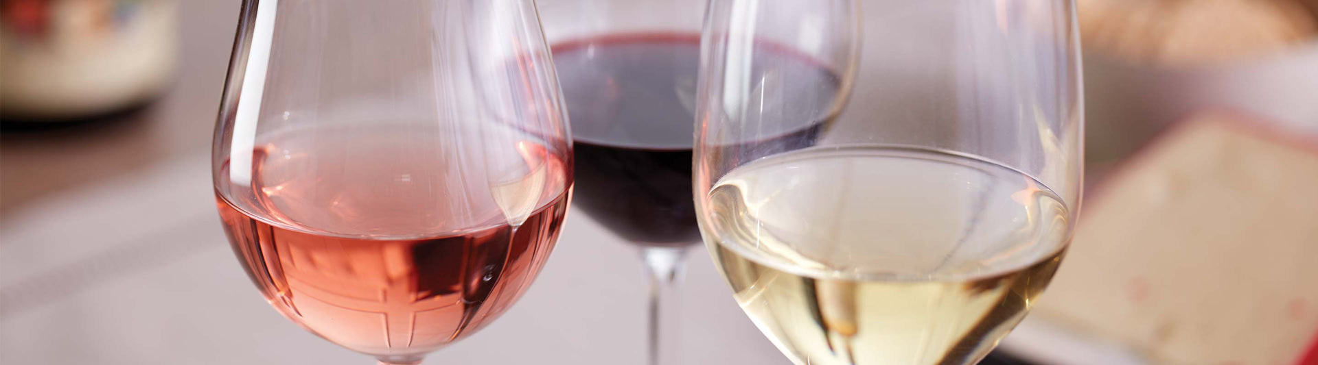 Wine glasses with wine