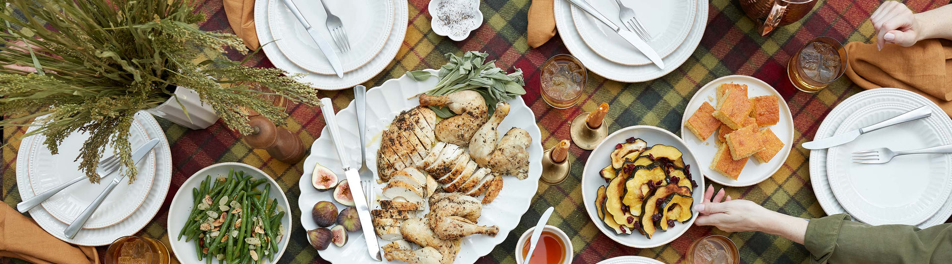 Friendsgiving Tablescape