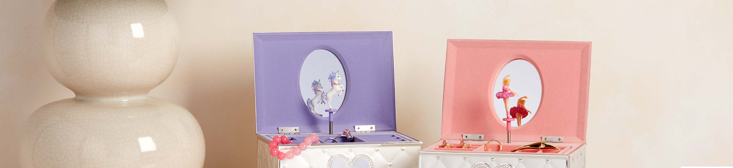Music & Jewelry Boxes