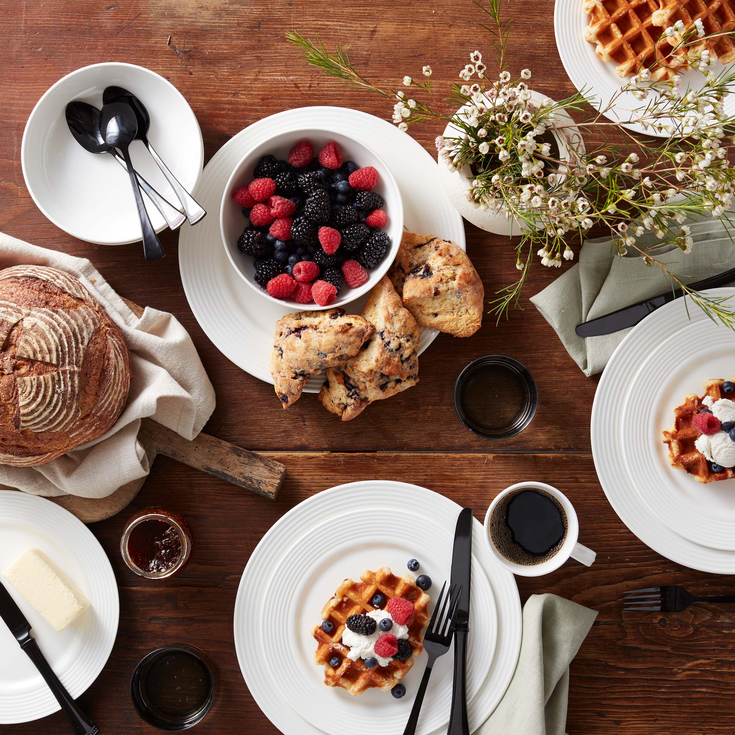 Tin Can Alley Dinnerware Collection – Lenox Corporation