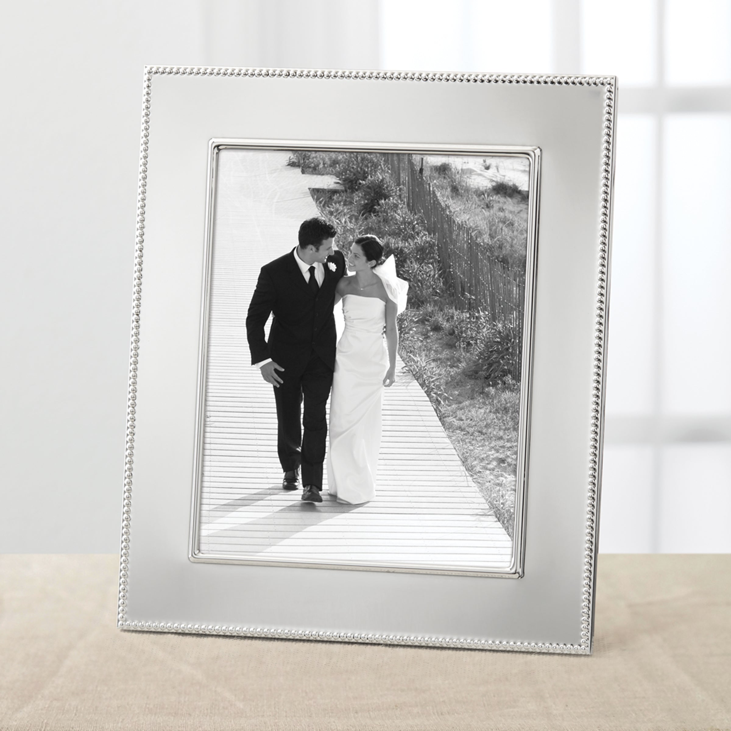 Lyndon Silverplate 8x10 Photo Frame – Lenox Corporation