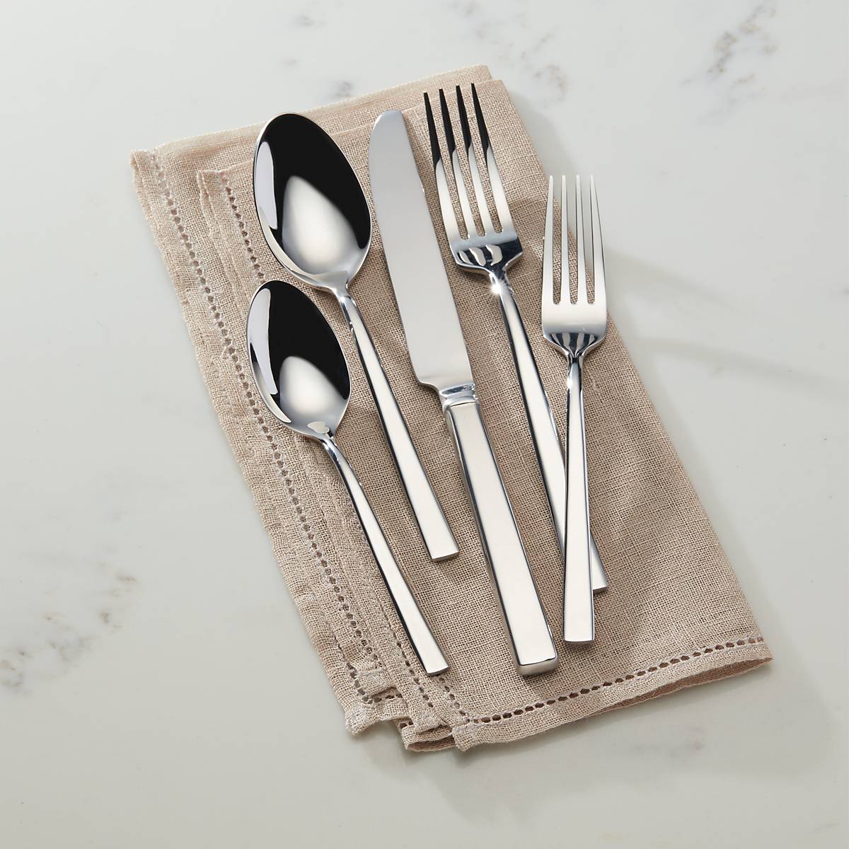 Cole 65-Piece Flatware Set – Lenox Corporation