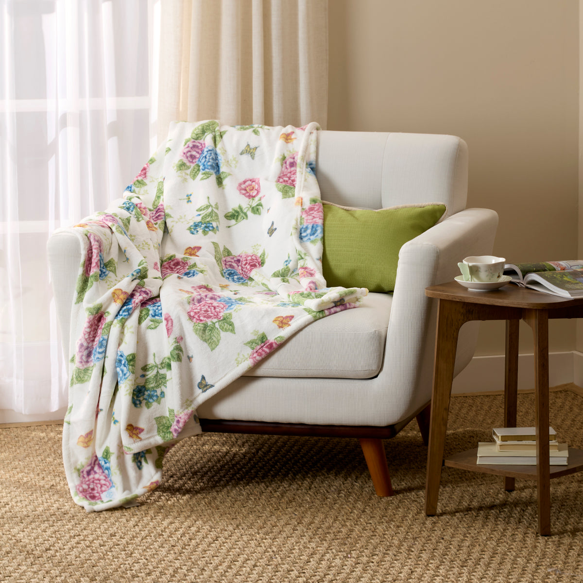 Butterfly Meadow Hydrangea Throw Blanket – Lenox Corporation