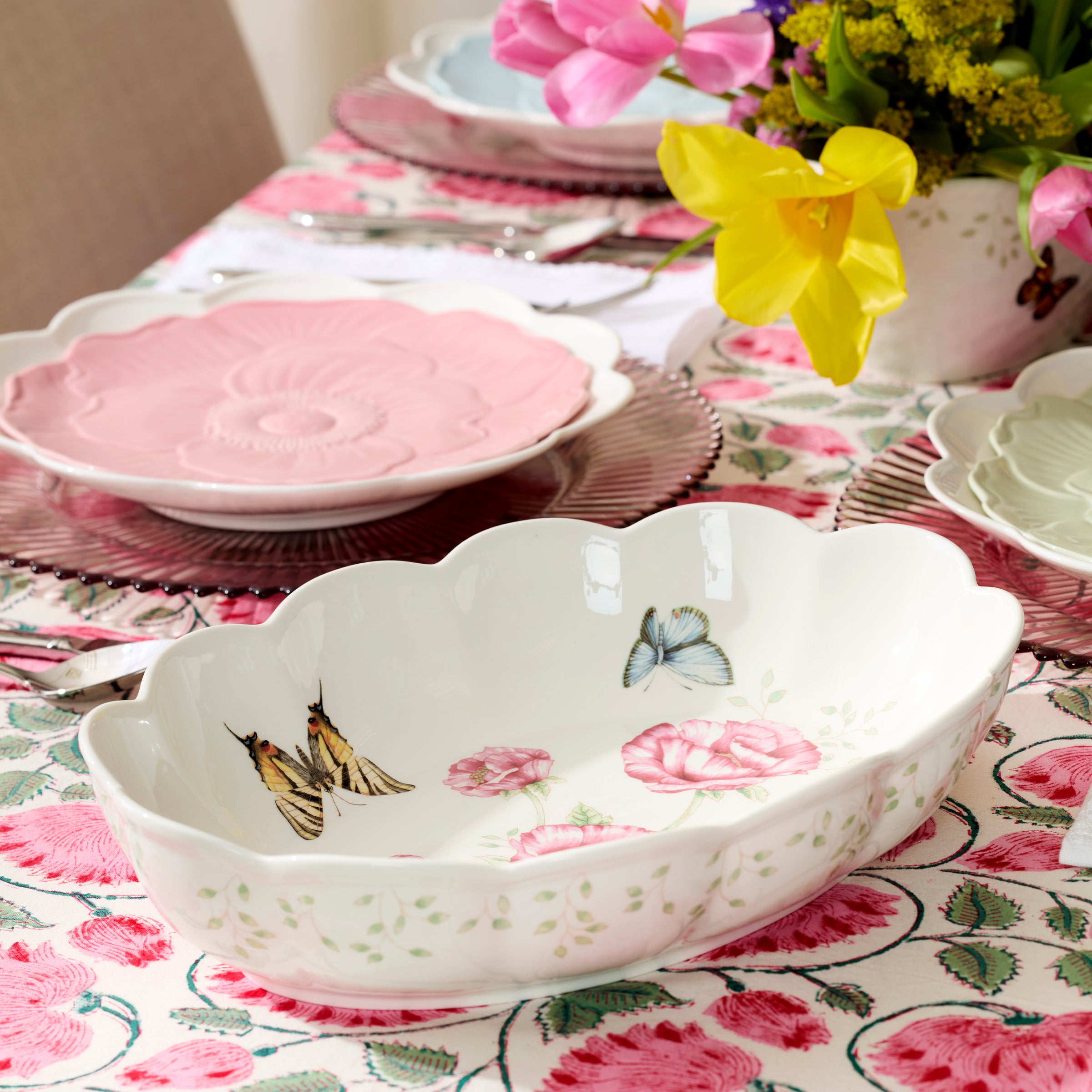 Butterfly Meadow Scalloped Oval Baker – Lenox Corporation