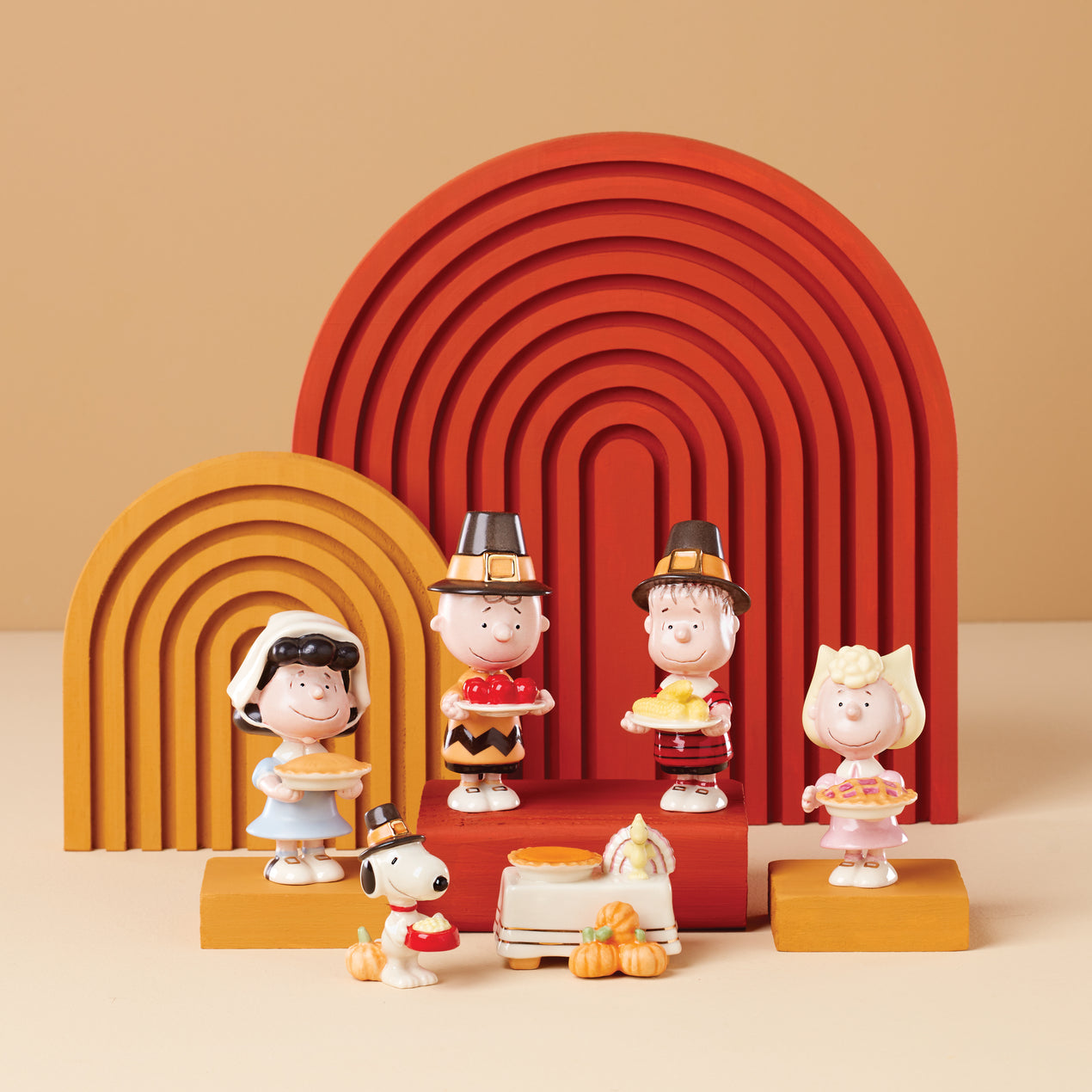 PEANUTS® 6-pc Thanksgiving Figurine Set – Lenox Corporation PEANUTS® 6-pc Thanksgiving Figurine Set – Lenox Corporation