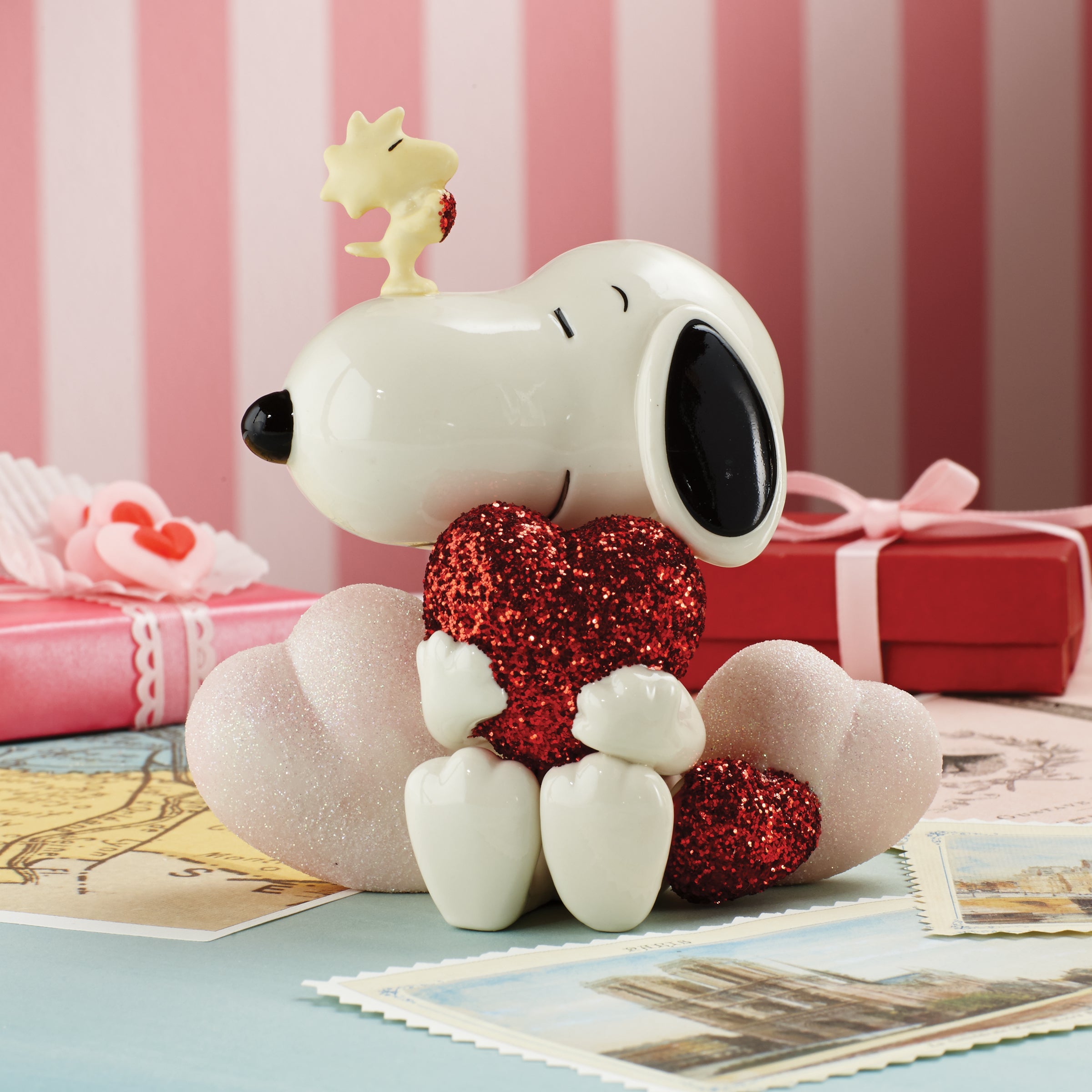 Snoopy Love Figurine – Lenox Corporation