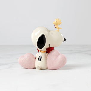 Snoopy Love Figurine