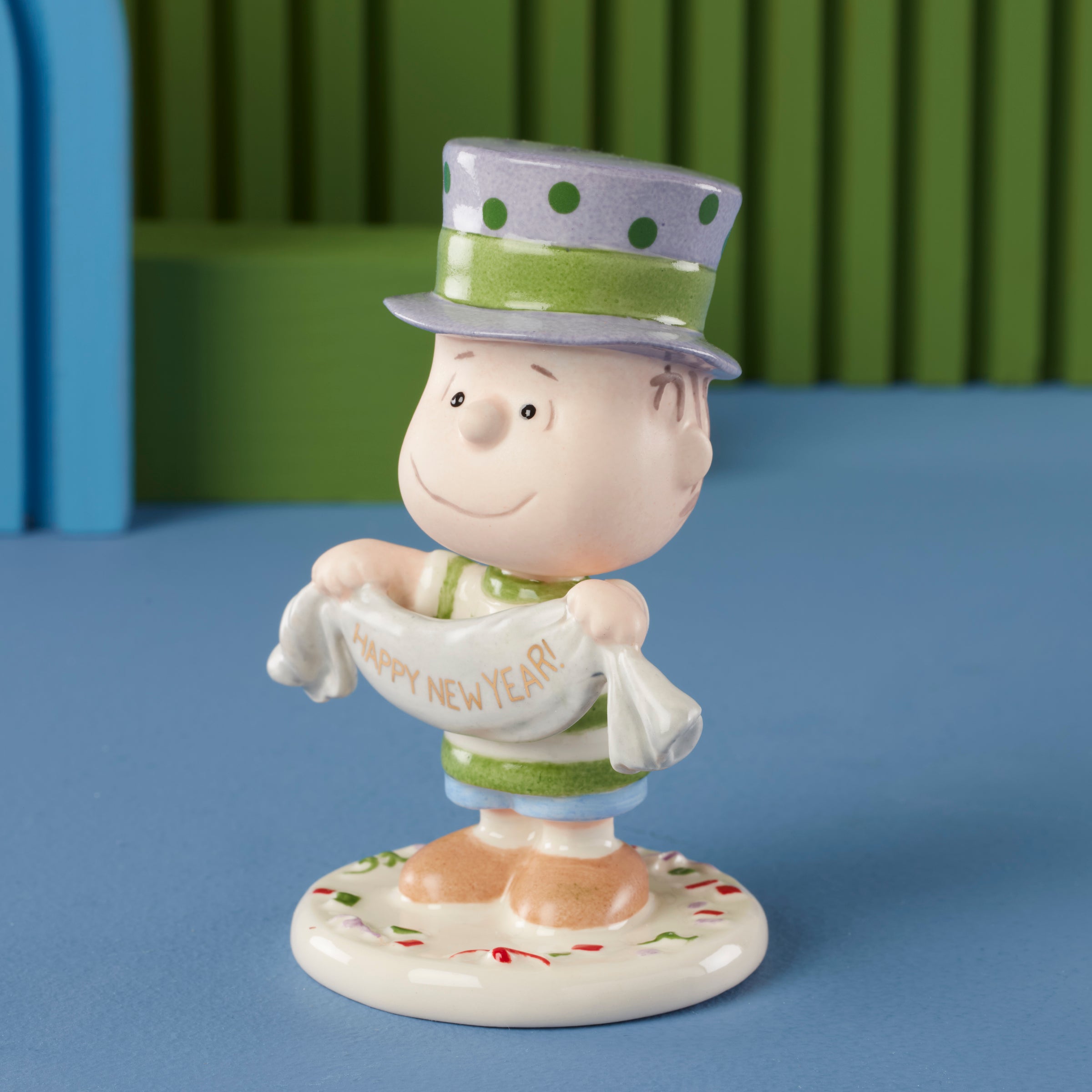 Happy New Year Charlie Brown 5-Piece Figurine Set – Lenox Corporation