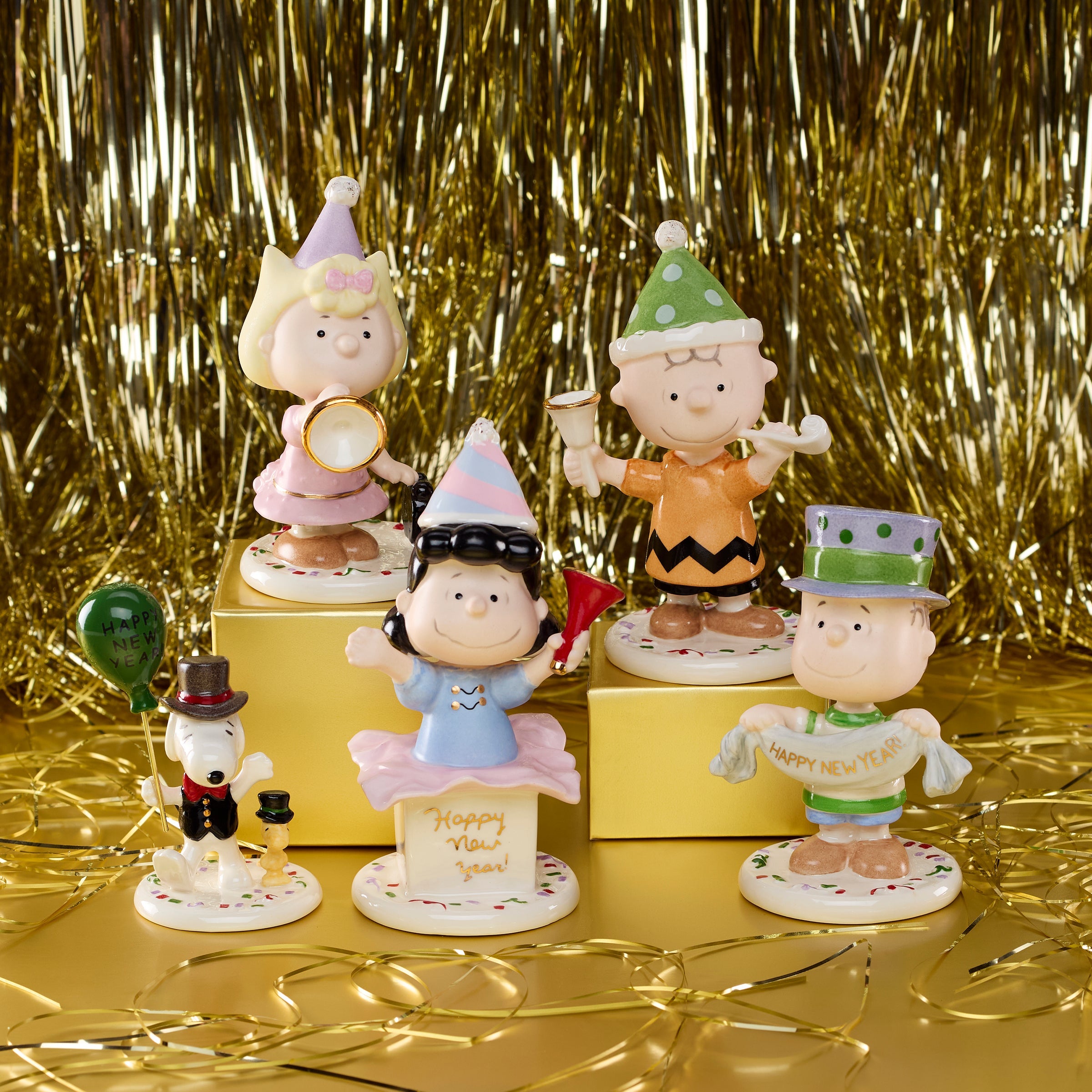 Happy New Year Charlie Brown 5-Piece Figurine Set – Lenox Corporation