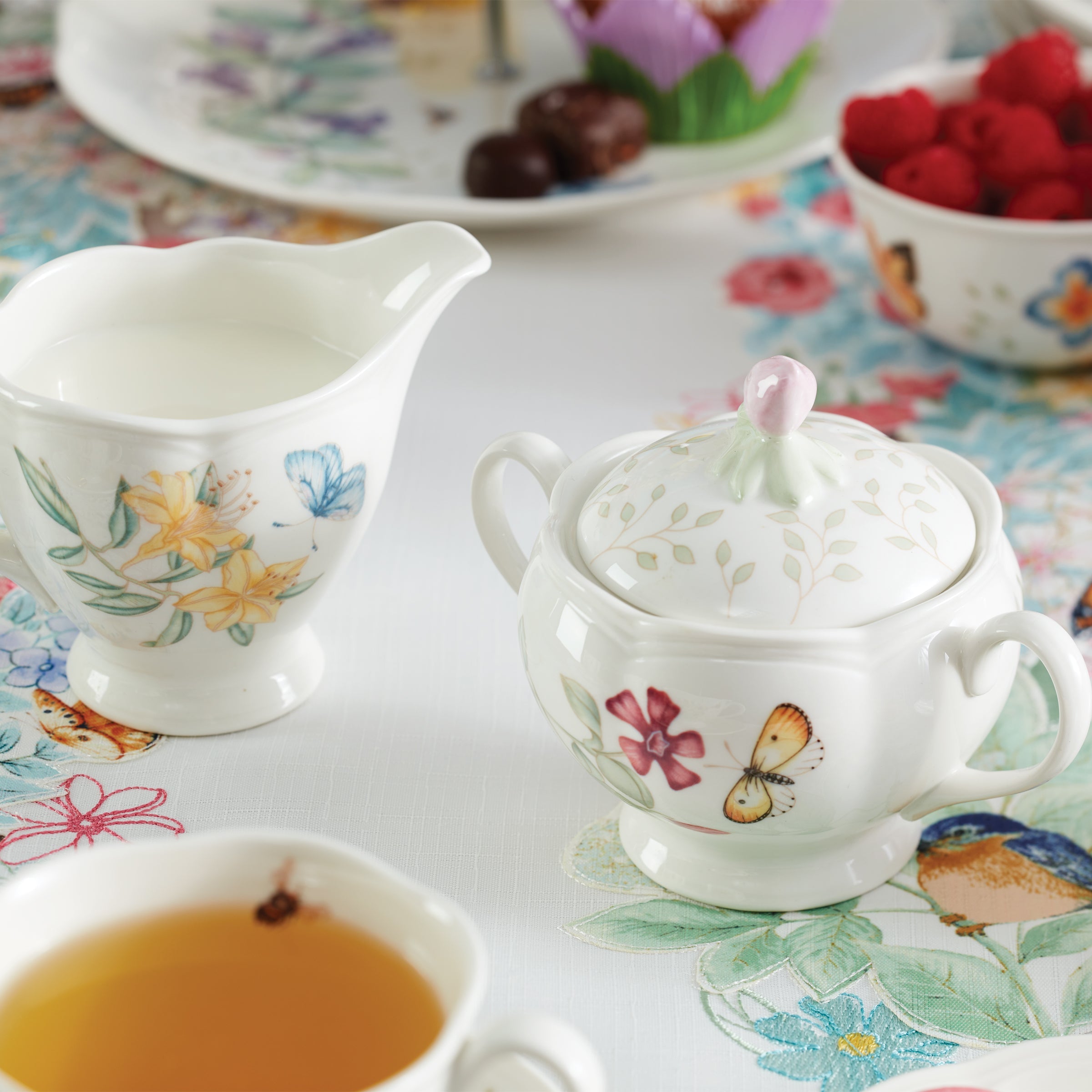 Butterfly Meadow 9-Piece Tea Set – Lenox Corporation