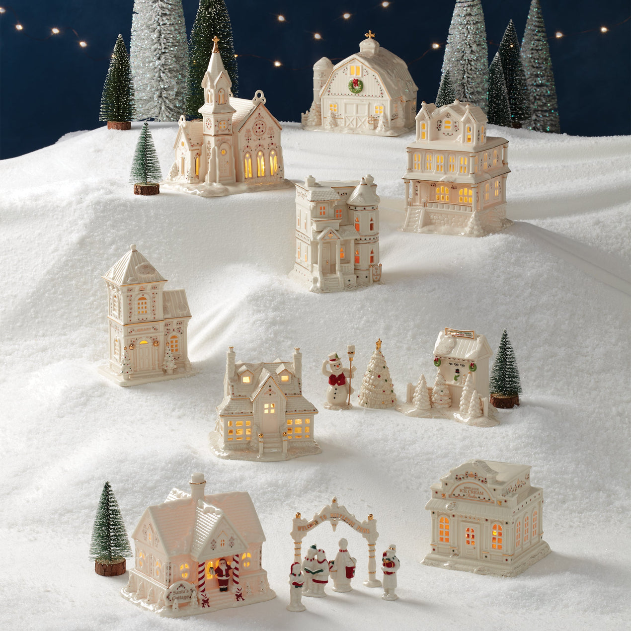 【 】Church Light　置物　チャーチライト Christmas Village Church Lit Ornament – Lenox Corporation