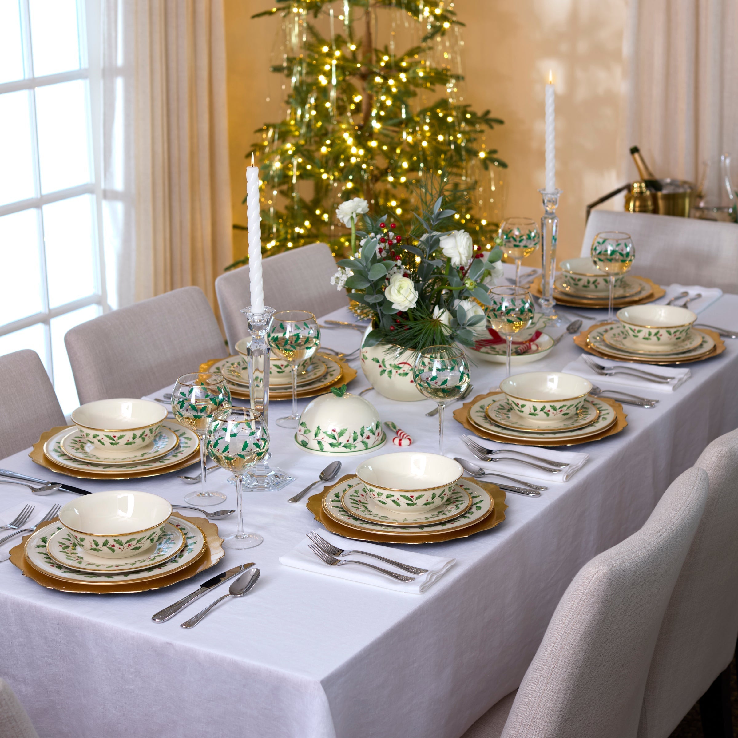 Holiday 65-Piece Flatware Set – Lenox Corporation
