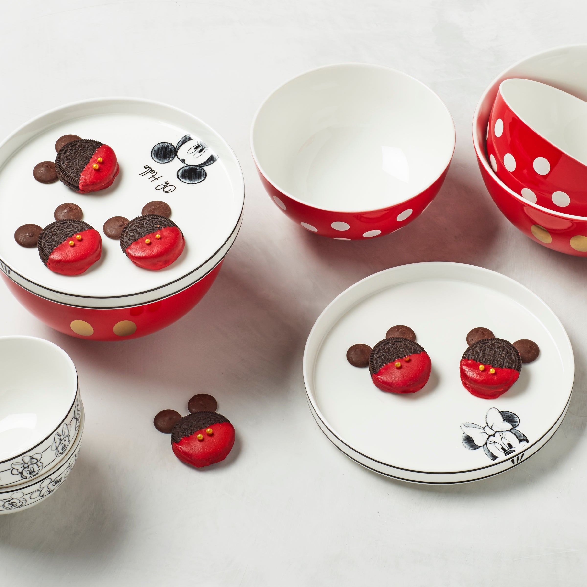 Disney 8-Piece Nesting Dinnerware Set – Lenox Corporation