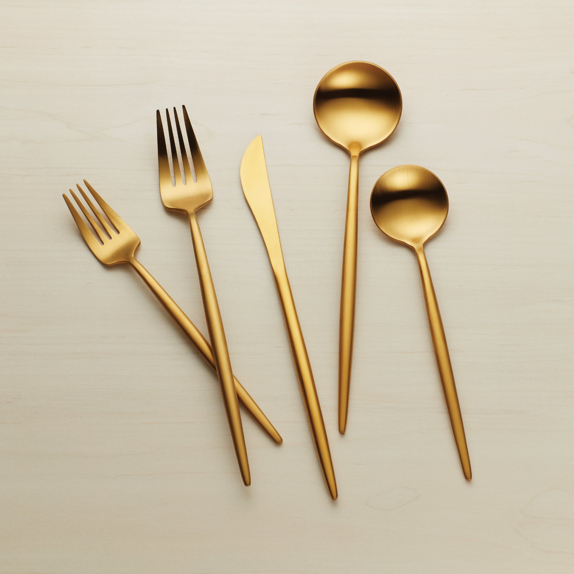 Zephyr Gold Satin 45-Piece Flatware Set – Lenox Corporation