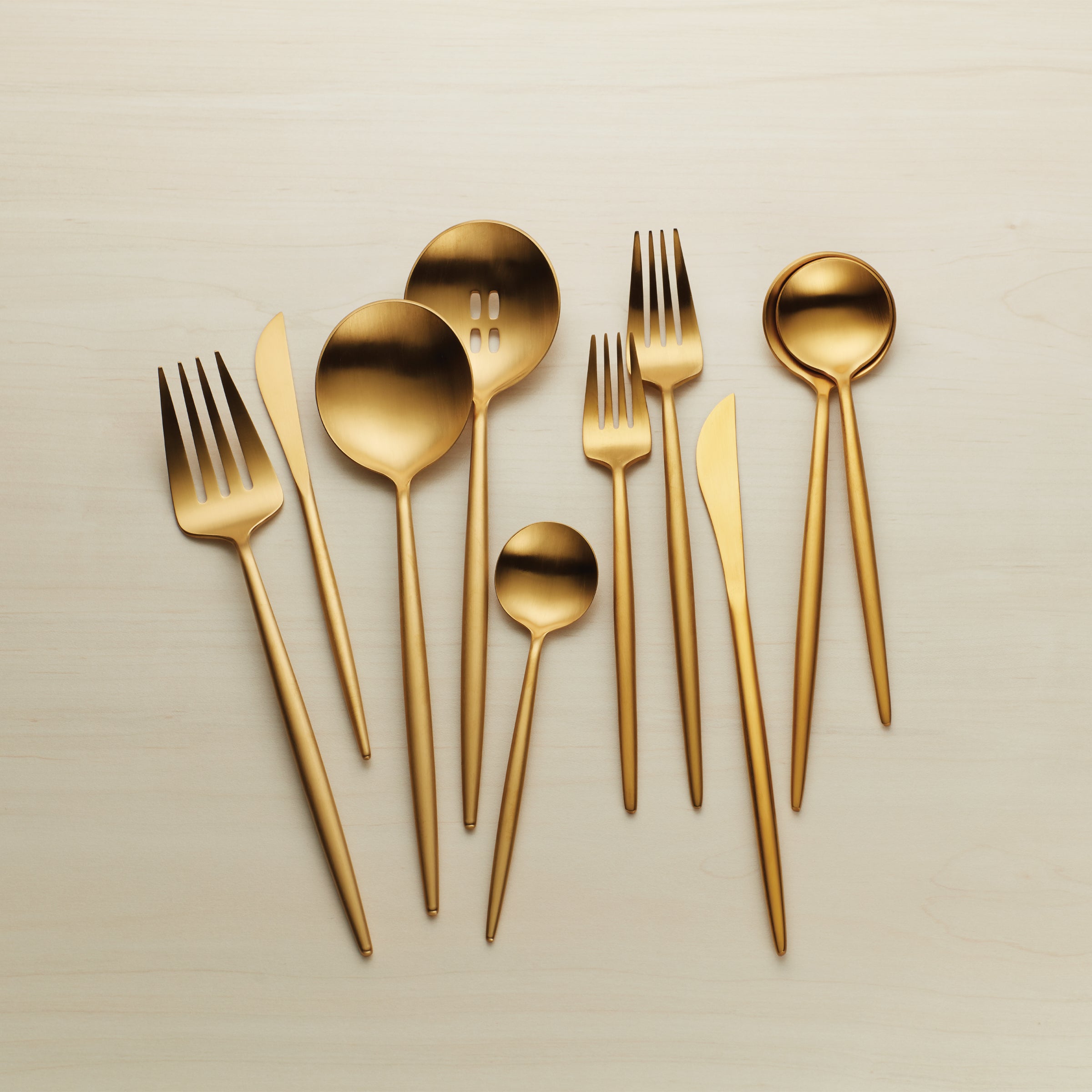 Zephyr Gold Satin 45-Piece Flatware Set – Lenox Corporation