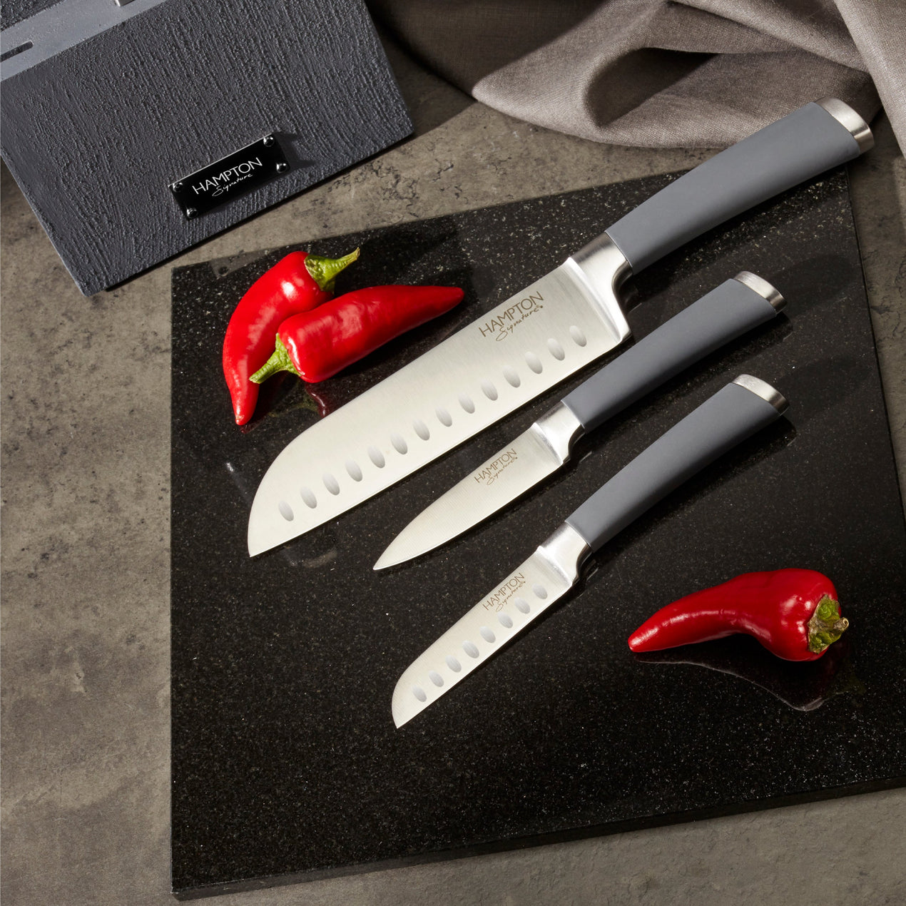Beton 7 Piece Textured Block With Soft Touch Handle Knives