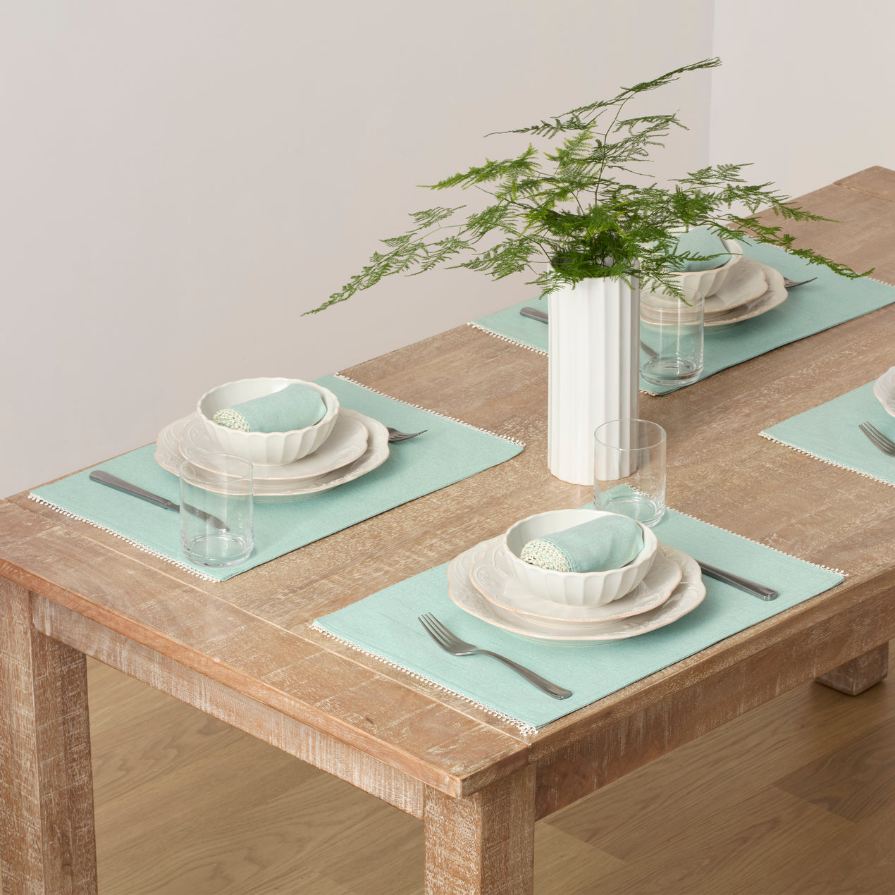 cambridge silversmiths French Perle Ice Blue Placemat