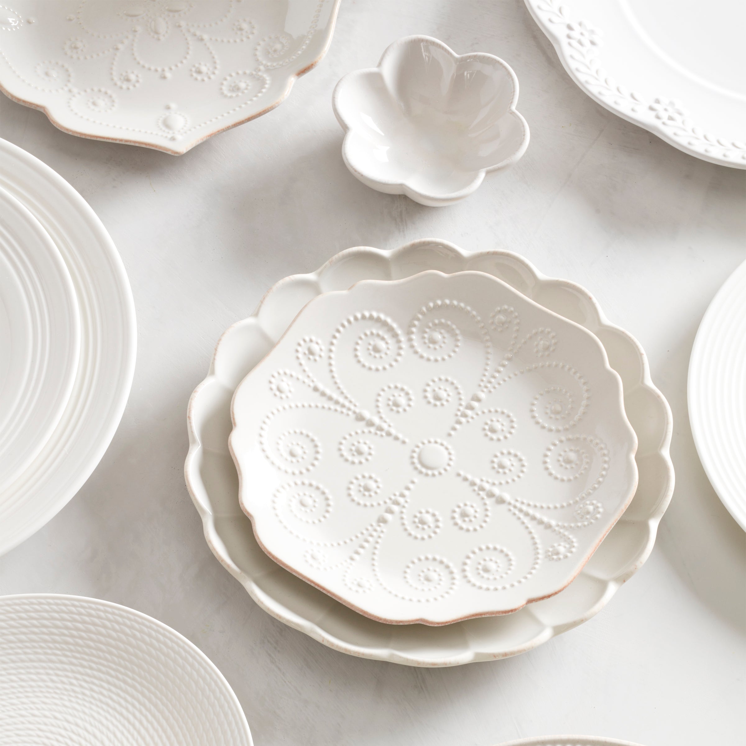 French Perle White 4-Piece Dessert Set – Lenox Corporation
