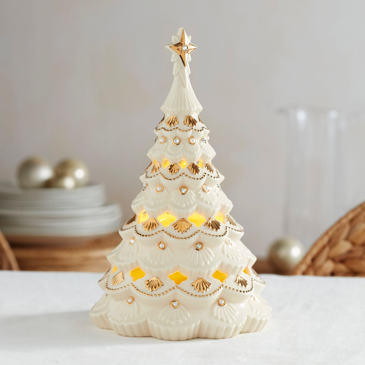 Florentine & Pearl Lit Tree Figurine
