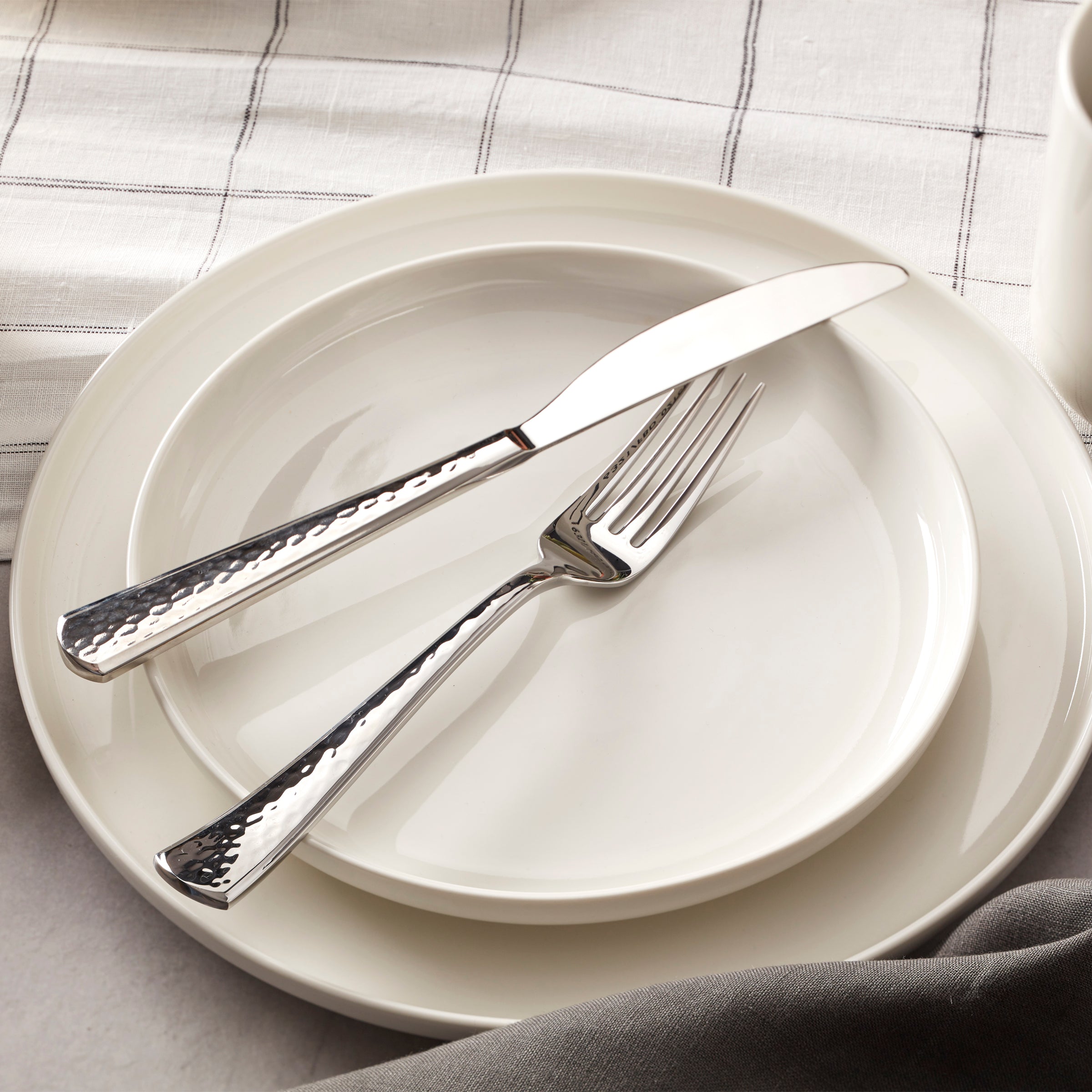Etta 20-Piece Flatware Set – Lenox Corporation