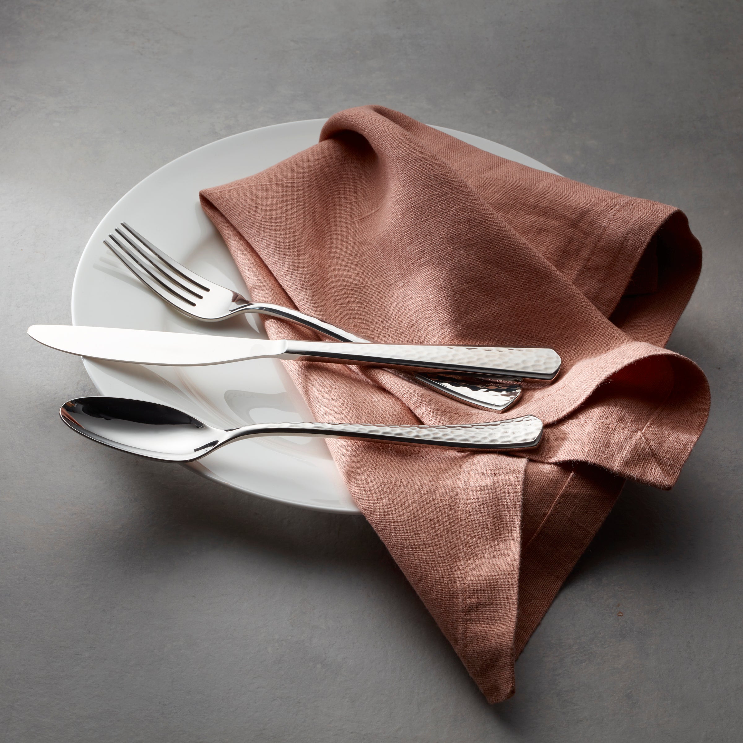 Etta 20-Piece Flatware Set – Lenox Corporation