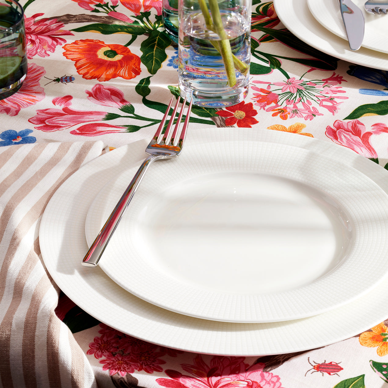 Tuscany Classics 18-Piece Dinnerware Set – Lenox Corporation