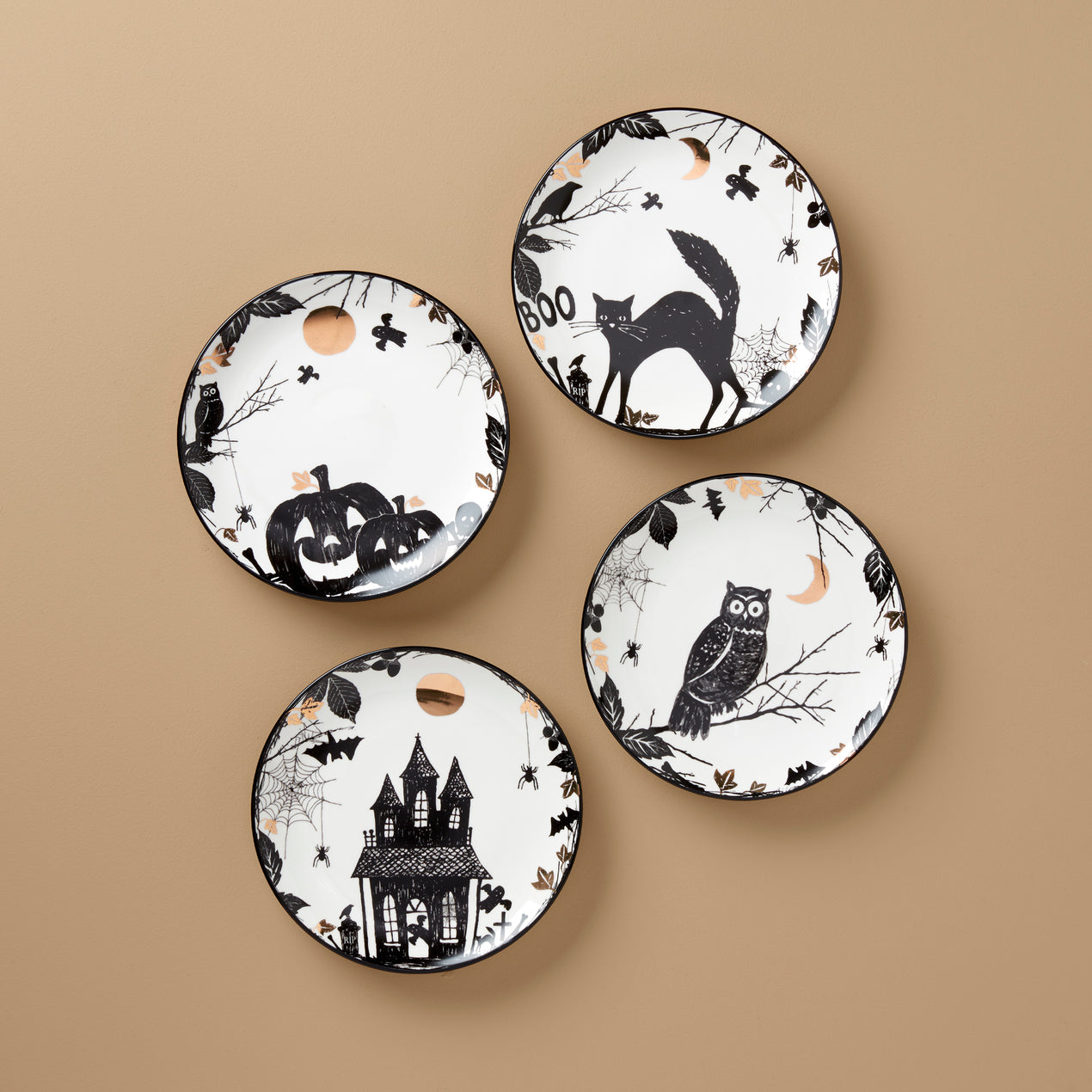 cambridge silversmiths Vintage Halloween Haunted Accent Plates Set of 4 Assorted