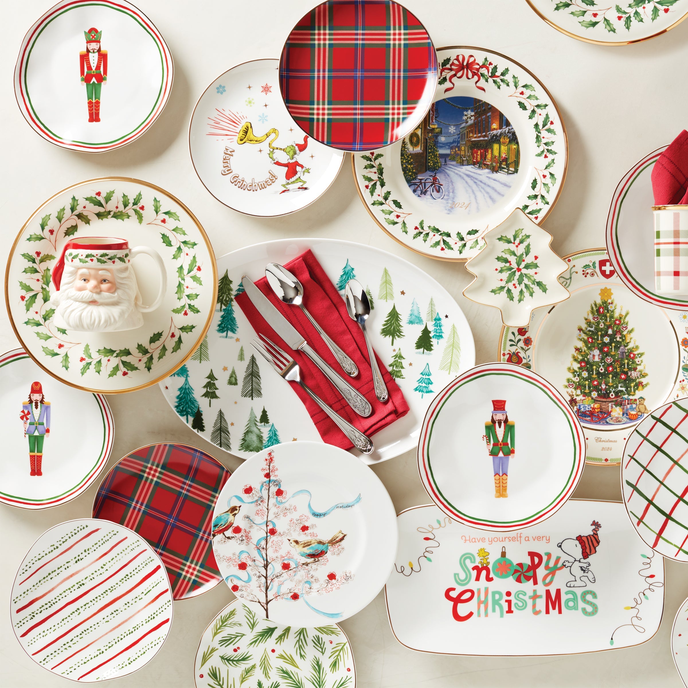 Holiday Red Tartan Accent Plates, Set of 4 – Lenox Corporation
