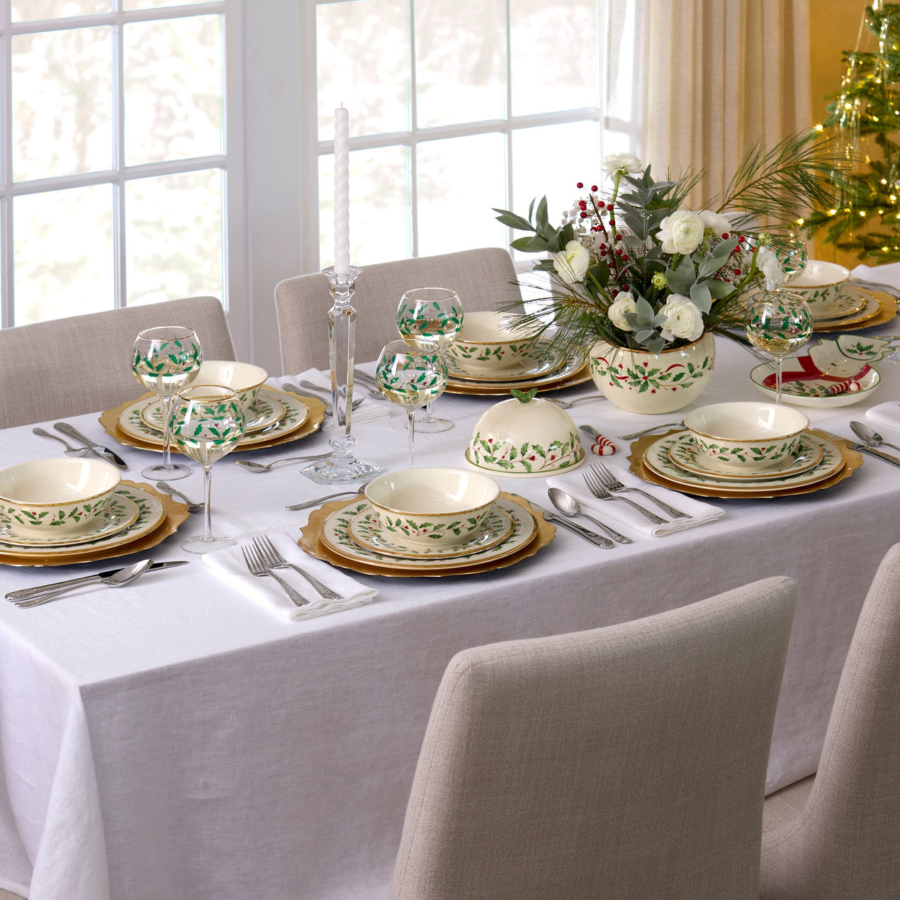 Holiday Dinnerware Place Setting Bowls, Set of 4