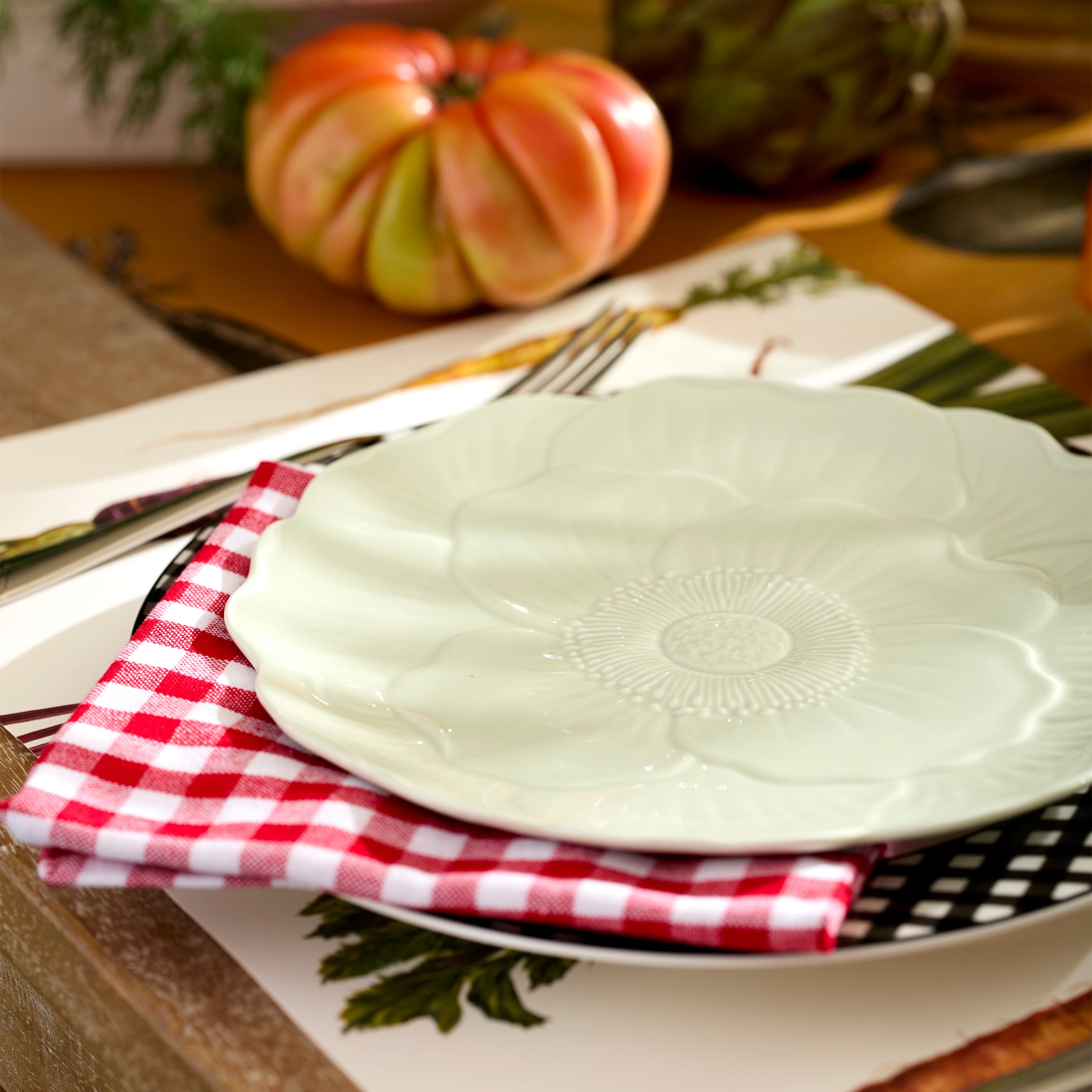 Butterfly Meadow Floral Green Accent Plates, Set of 4 – Lenox