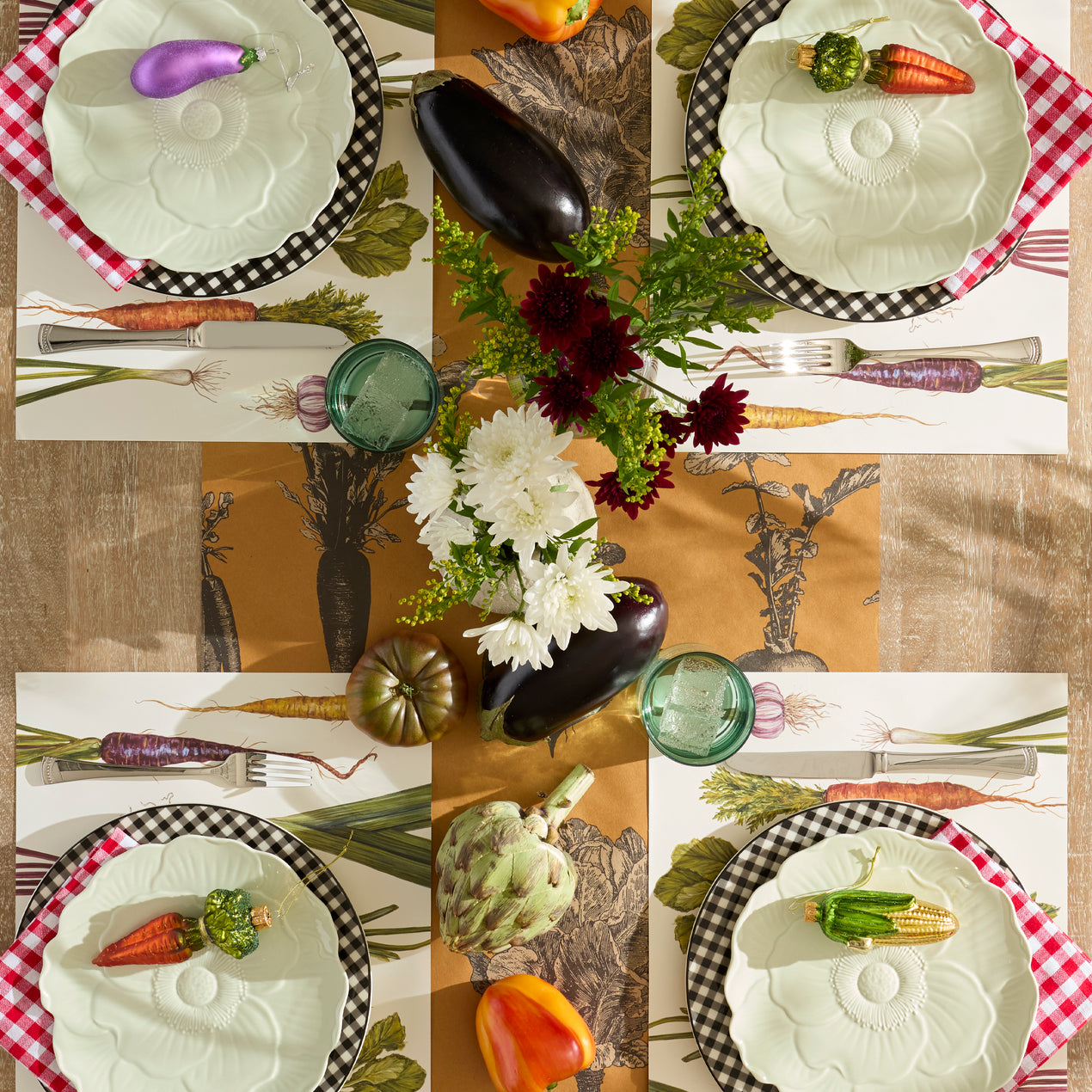 Butterfly Meadow Floral Set of 4 Accent Plates, Green