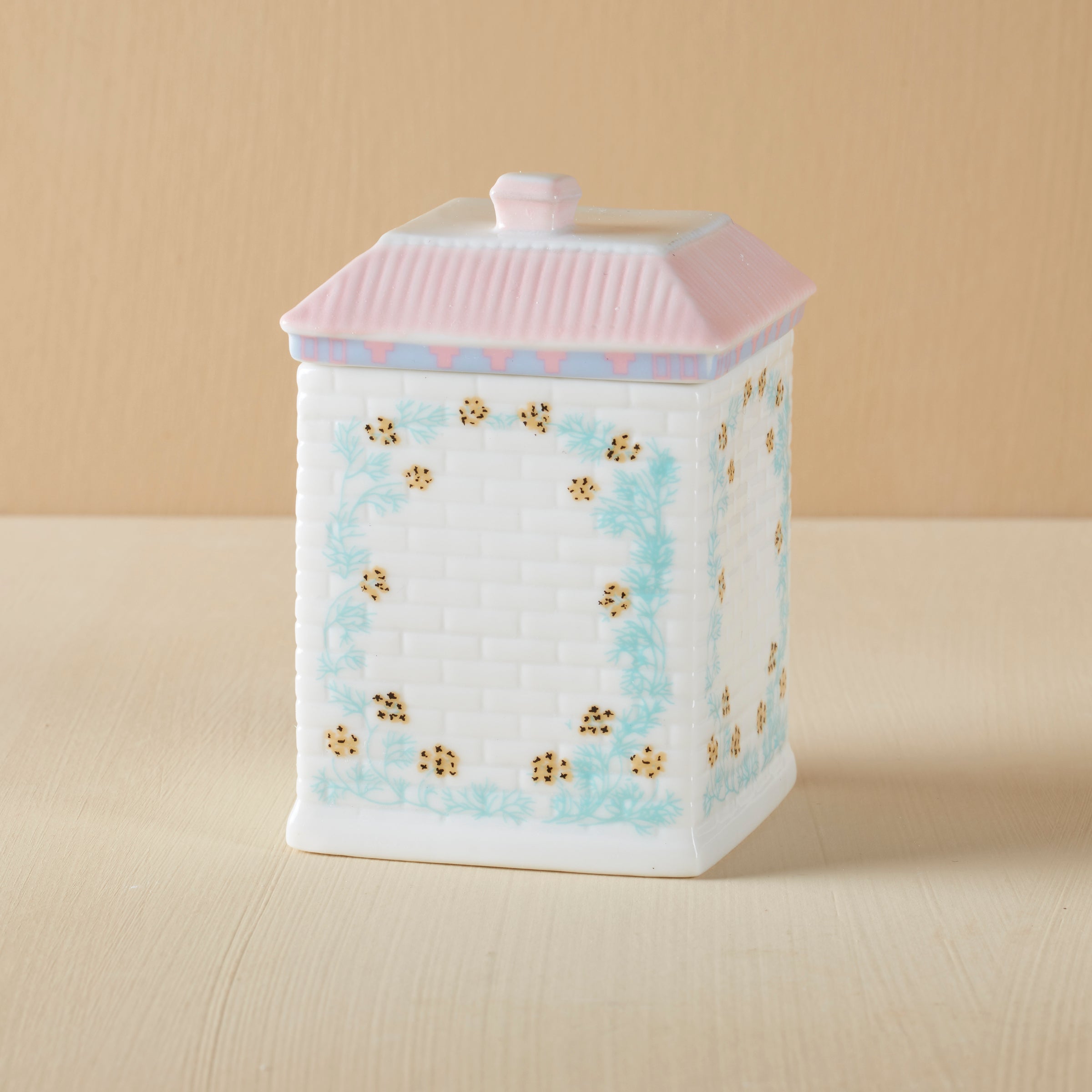 Lenox Spice Village Dill Spice Jar – Lenox Corporation