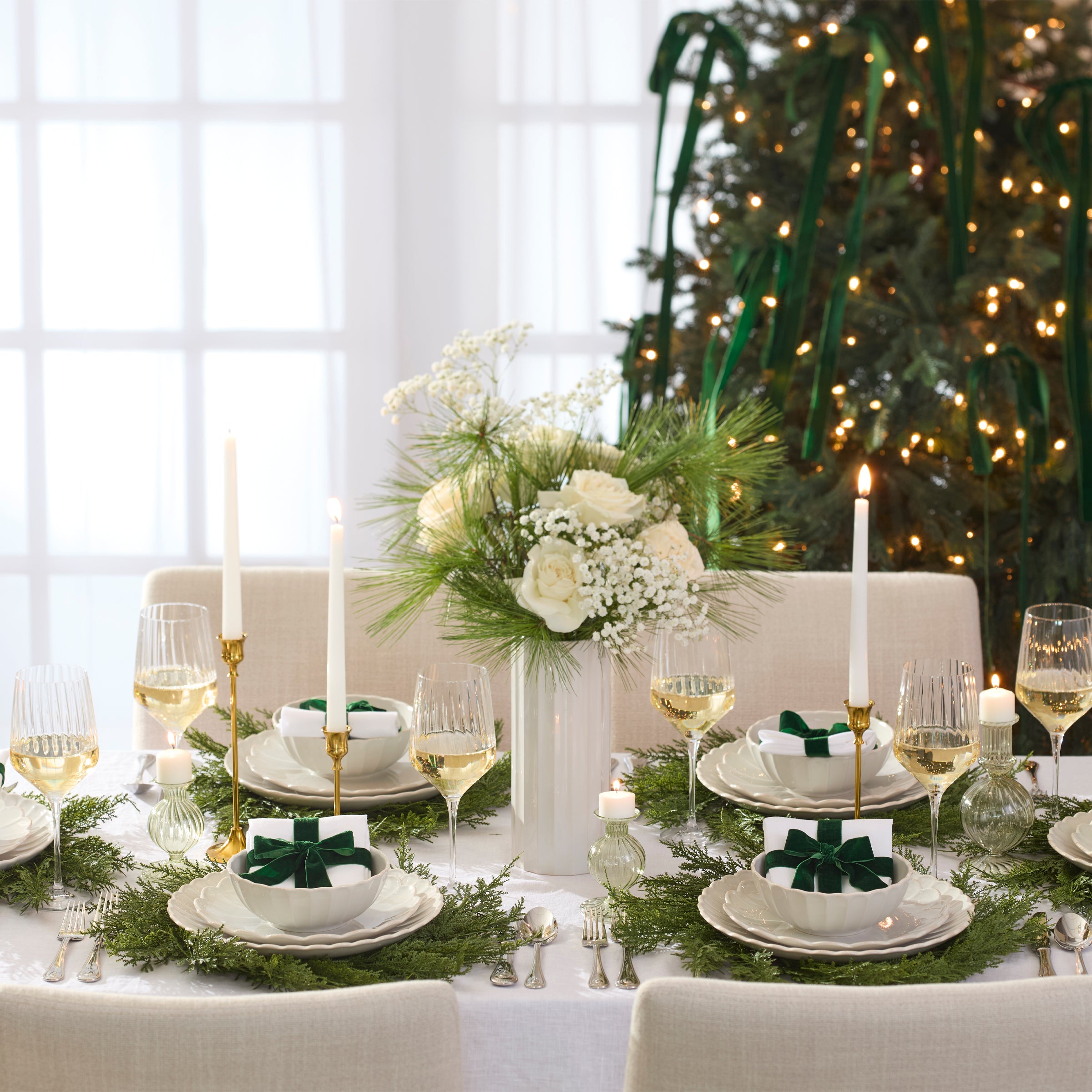 French Perle Scallop White Accent Plates, Set of 4 – Lenox Corporation
