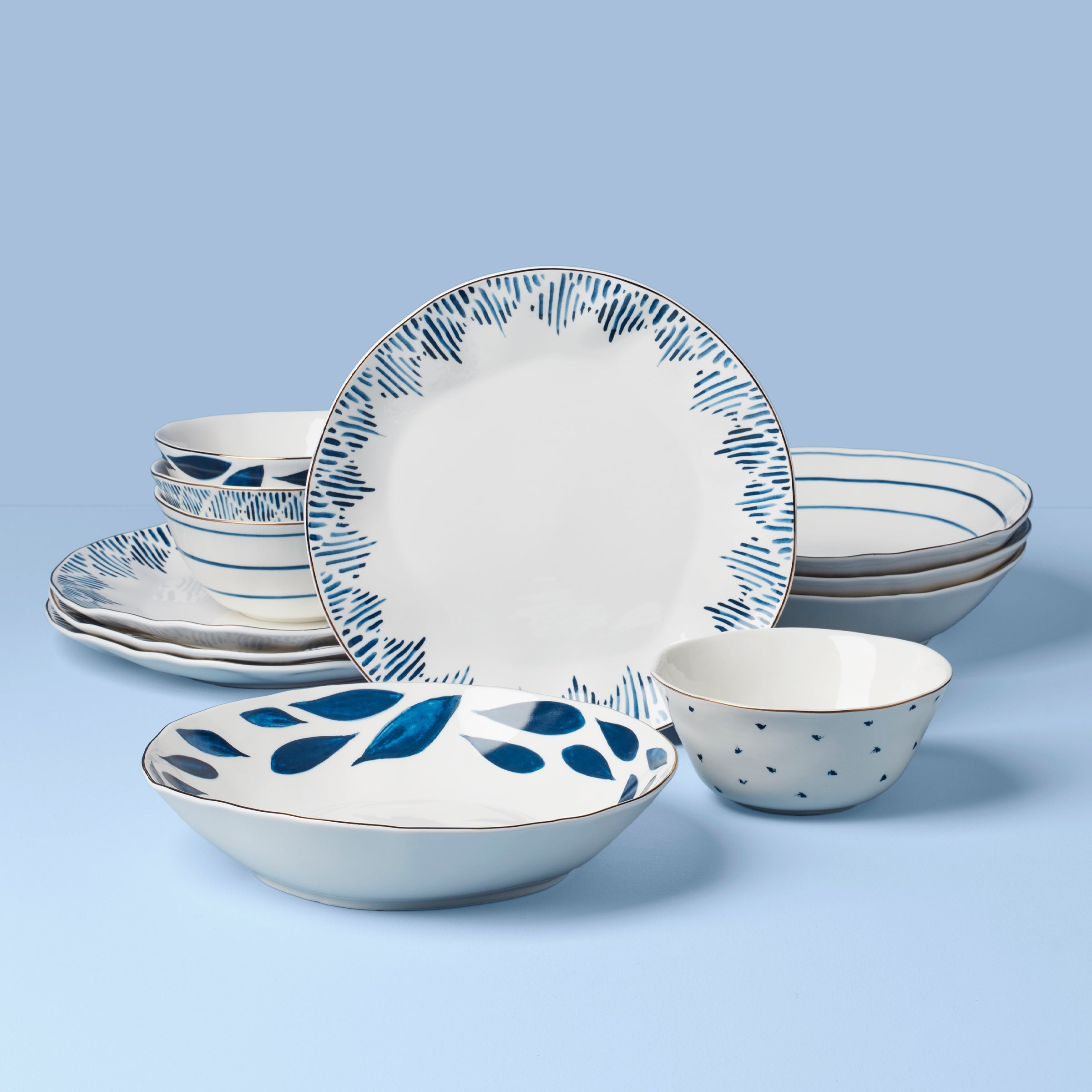 ROSENDAHL ILLUMS 青白皿 約23cm　3枚セット　新品未使用♡ LX Collective White 12-Piece Dinnerware Set – Lenox Corporation