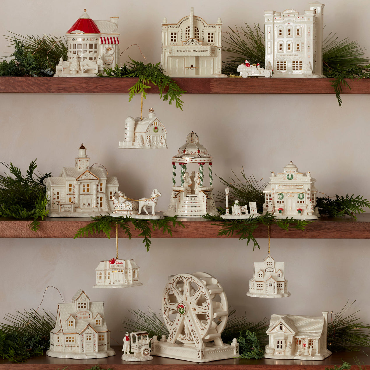 Mistletoe Park Lit Figurine 3-Piece Starter Set